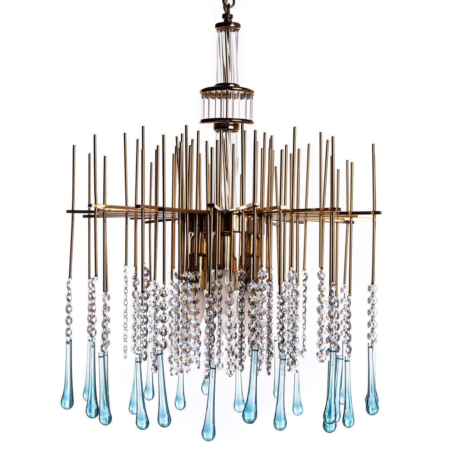 Lampadario in ottone e cristallo del 1950 attribuito a Palwa in vendita 8