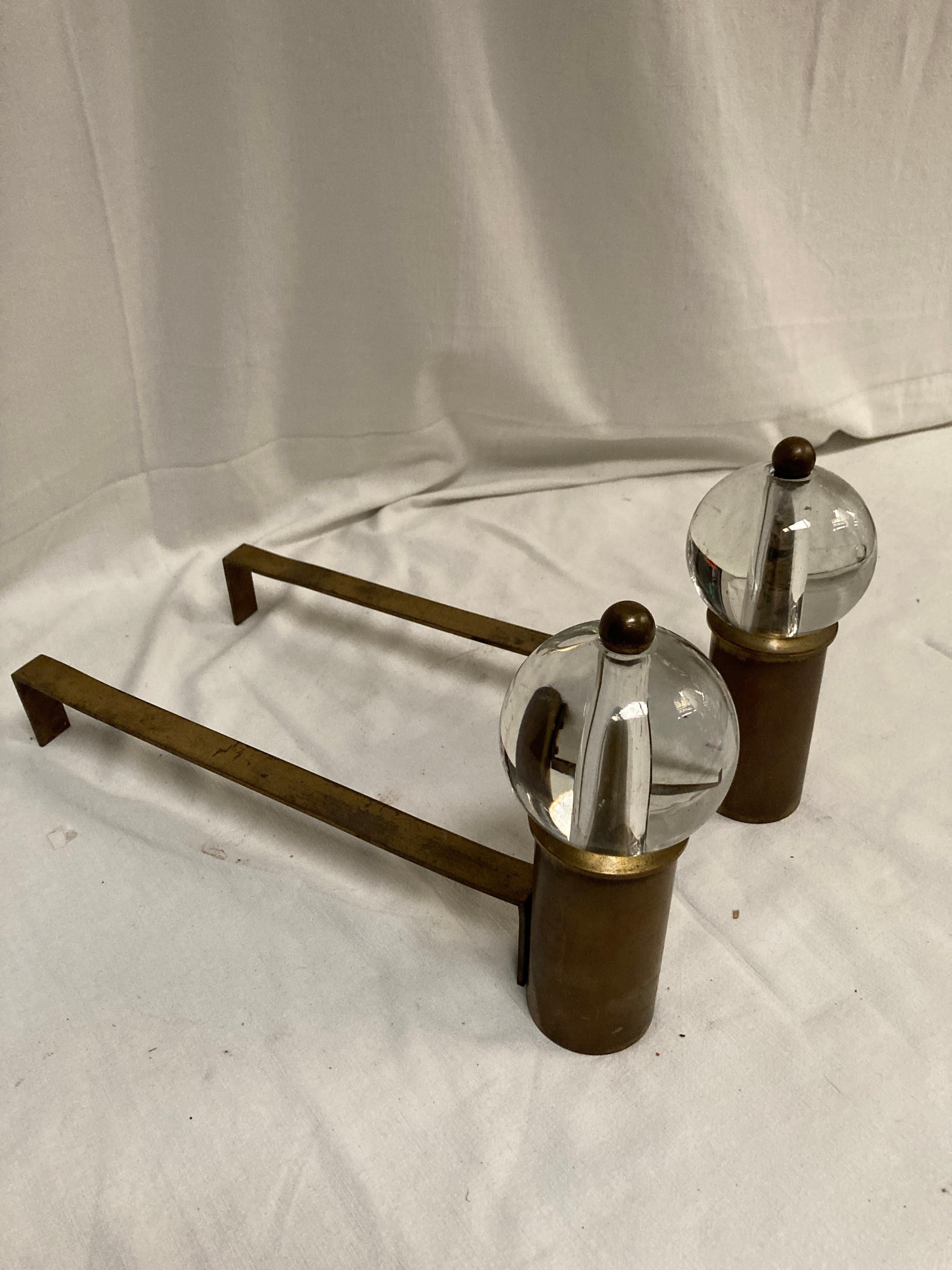1950's Brass and glass andirons in the style of Jacques Adnet In Good Condition For Sale In Bois-Colombes, FR