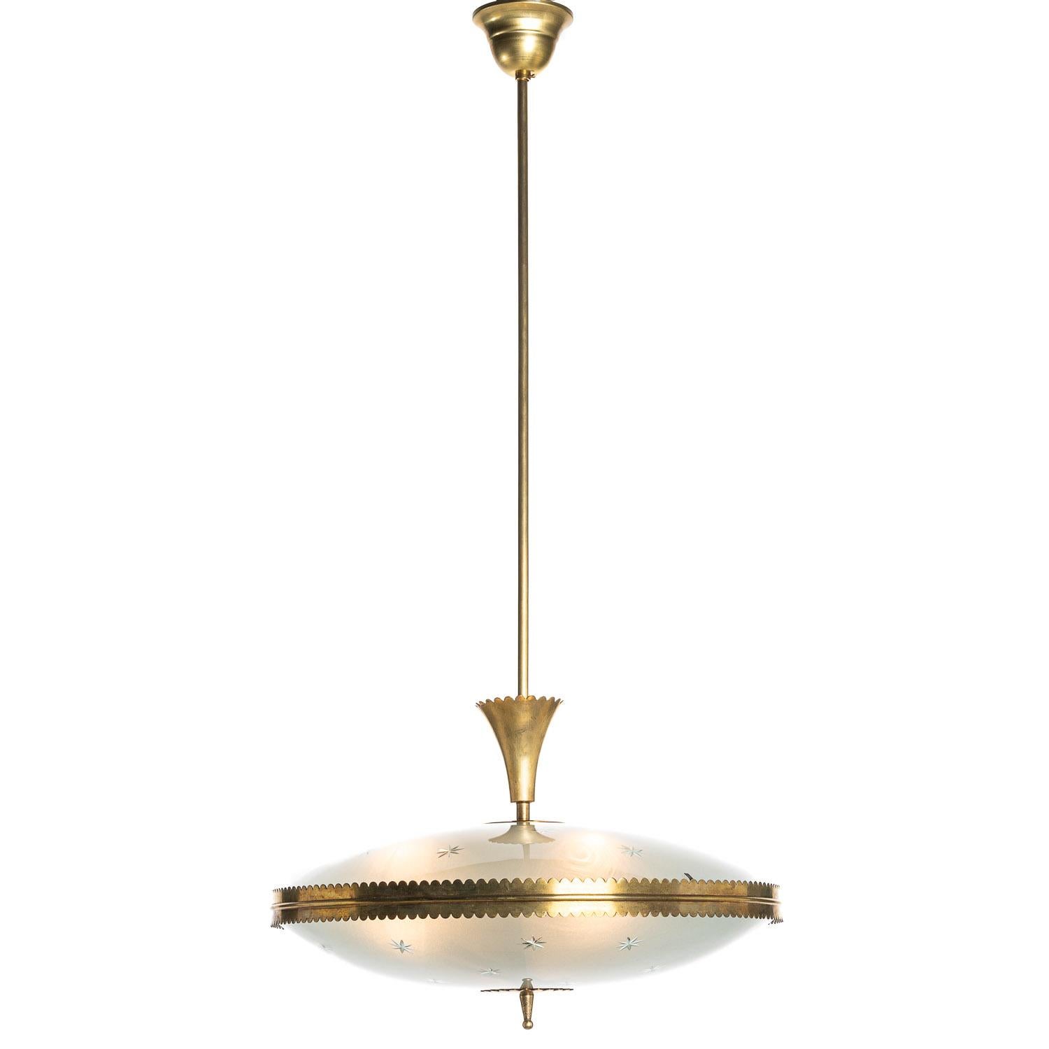 1950's Brass and Glass Pendant Attributed to Pietro Chiesa For Sale 2