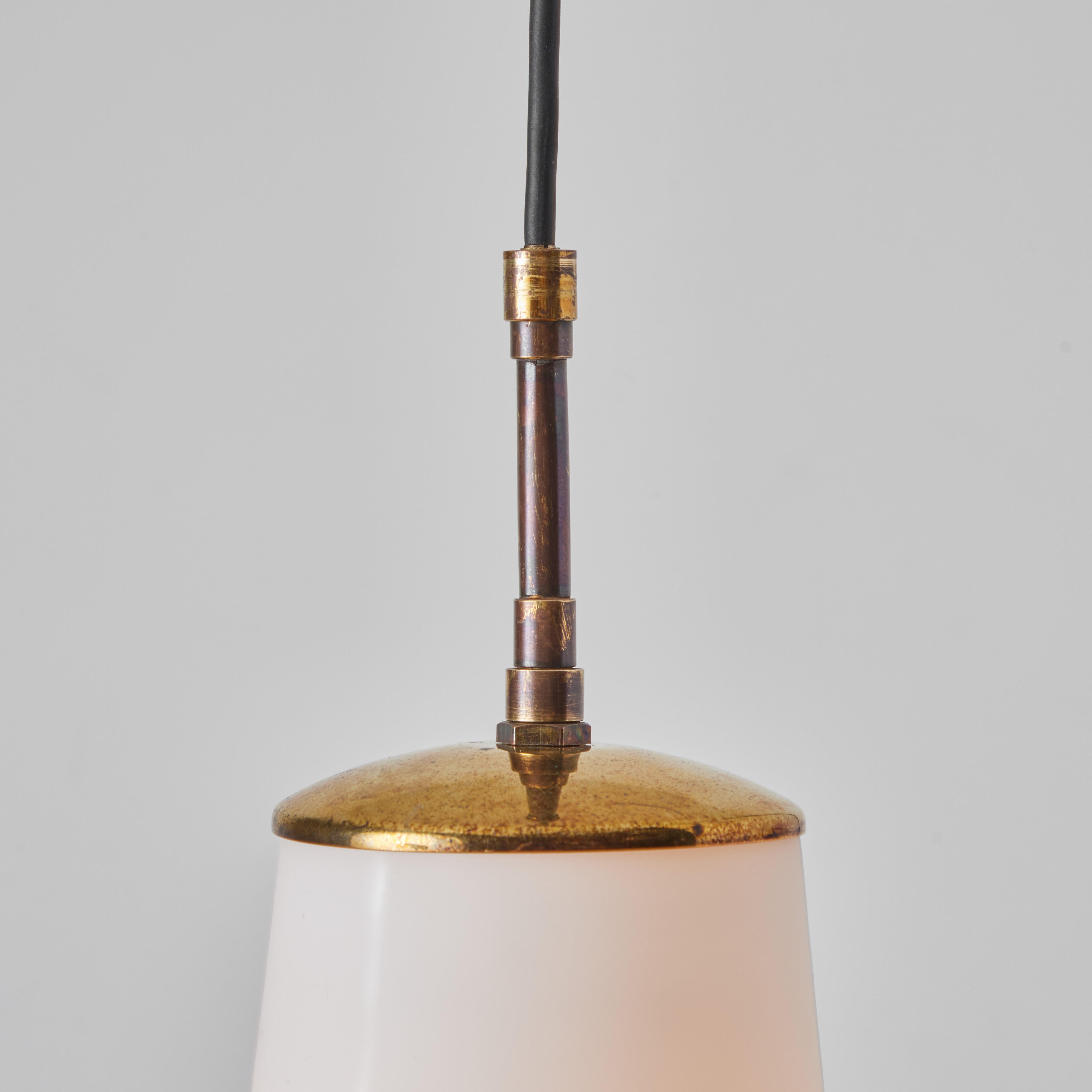 1950s Brass and Opaline Glass Pendant Lamp Attributed to Stilnovo In Good Condition For Sale In Glendale, CA