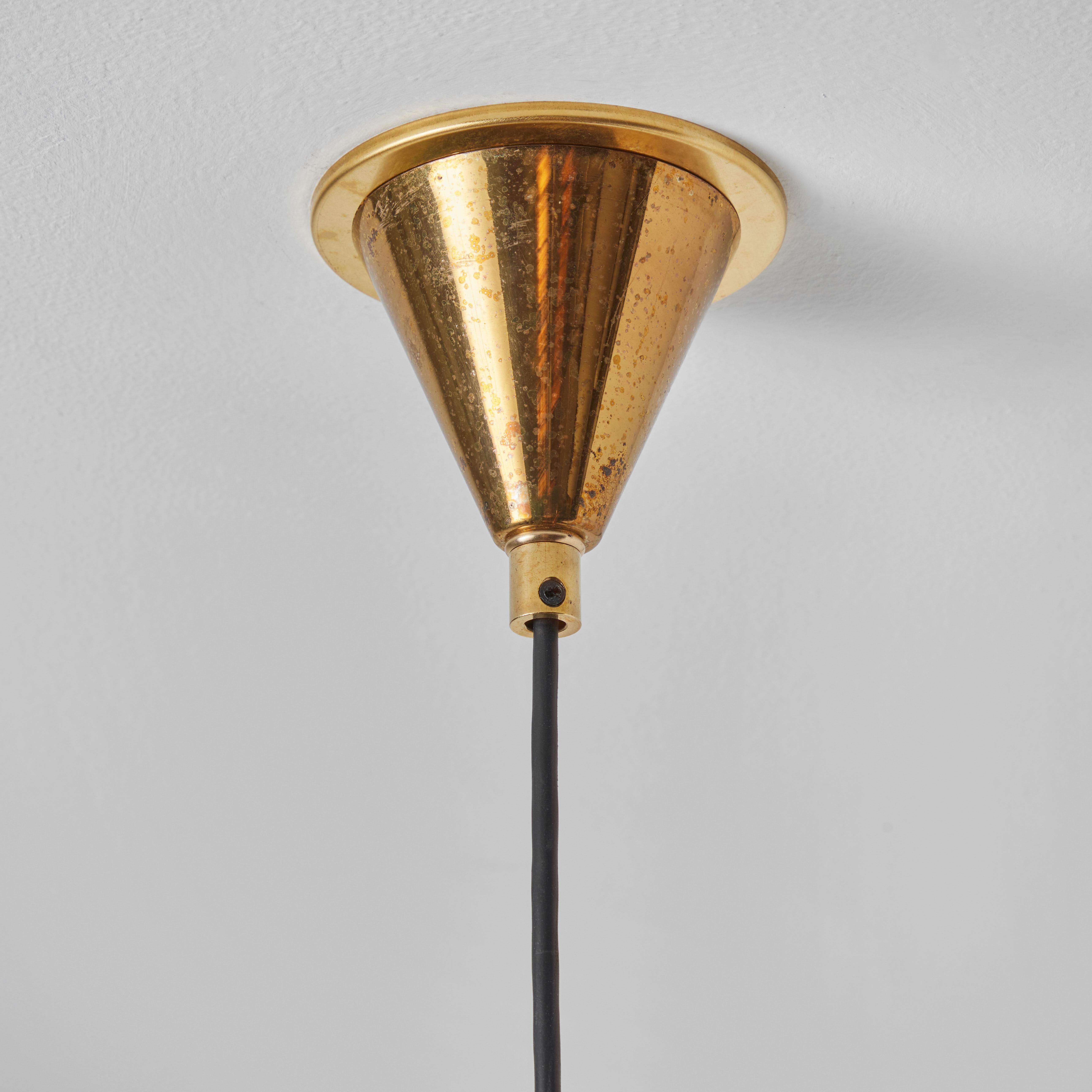 Mid-20th Century 1950s Brass and Opaline Glass Pendant Lamp Attributed to Stilnovo For Sale