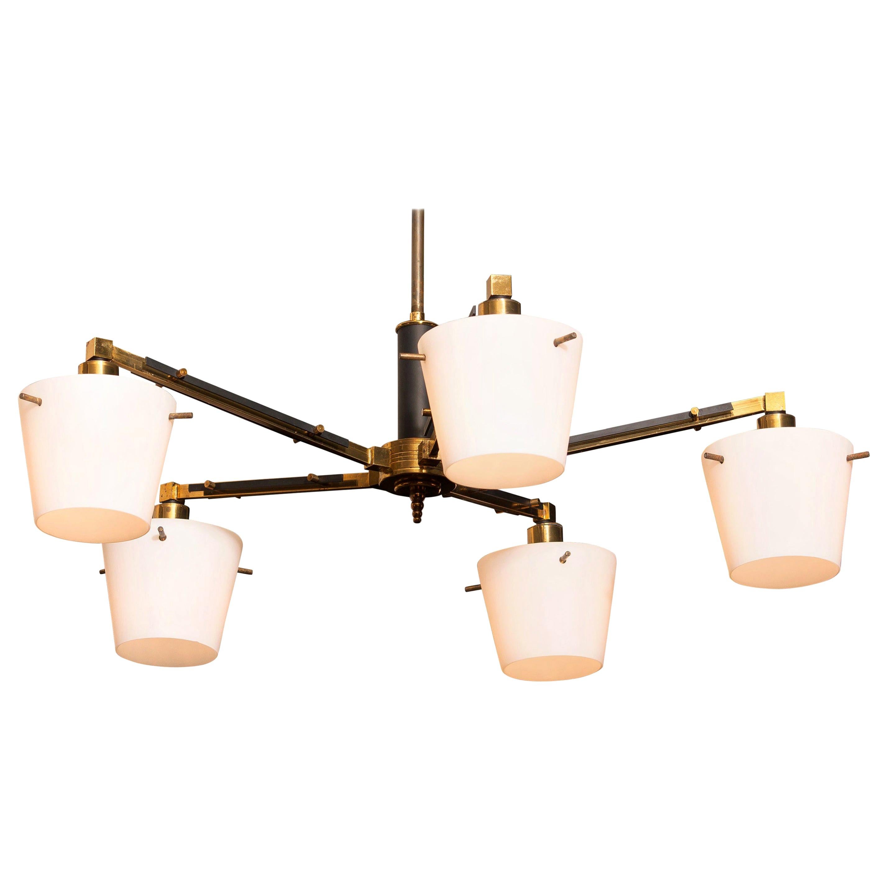 Mid-Century Modern 1950s, Brass Chandelier with Frosted with Glass Shades by Stilnovo, Italy