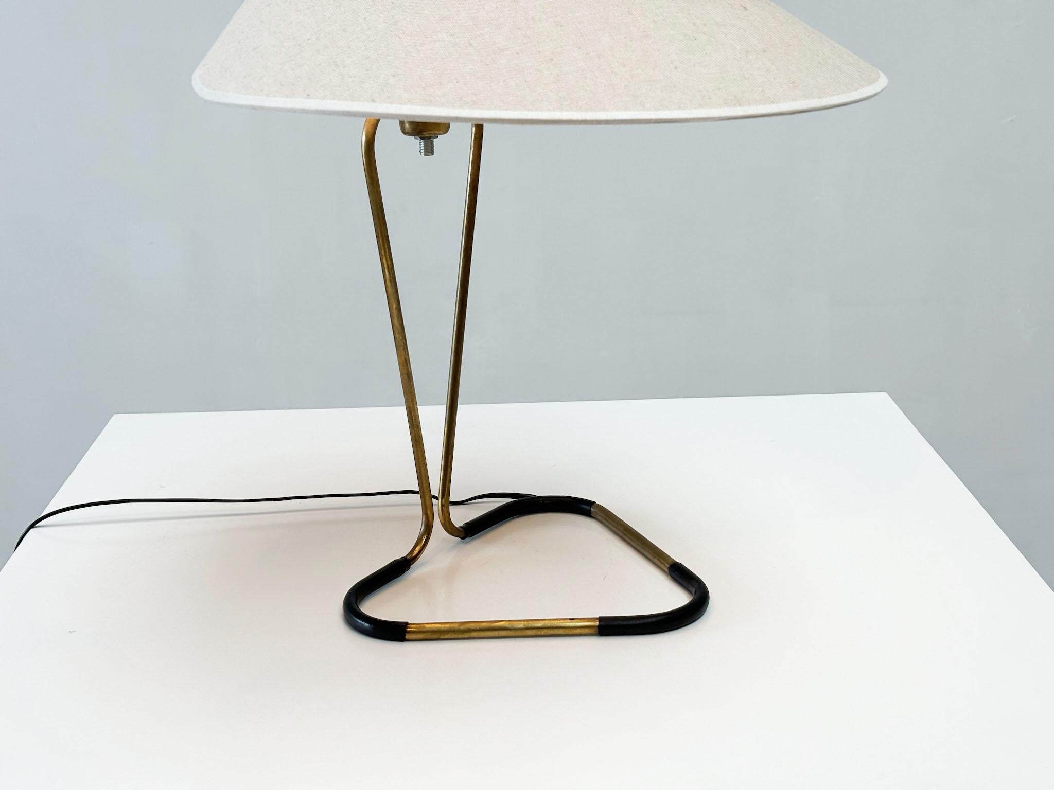 Brass 1950's brass French table lamp