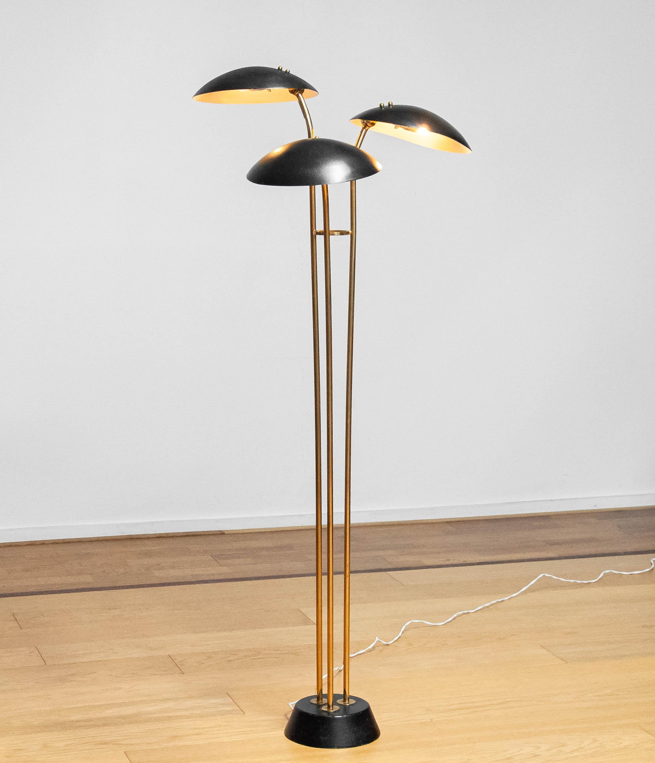 1950s Messing Hollywood Regency Stehlampe von Bröderna Malmströms Metallvarufabrik im Angebot 5