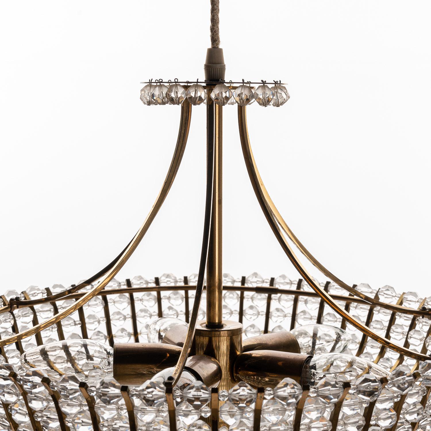 1950’s Brass, Lucite & Crystal Chandelier by Emil Stejnar for Rupert Nikoll For Sale 6