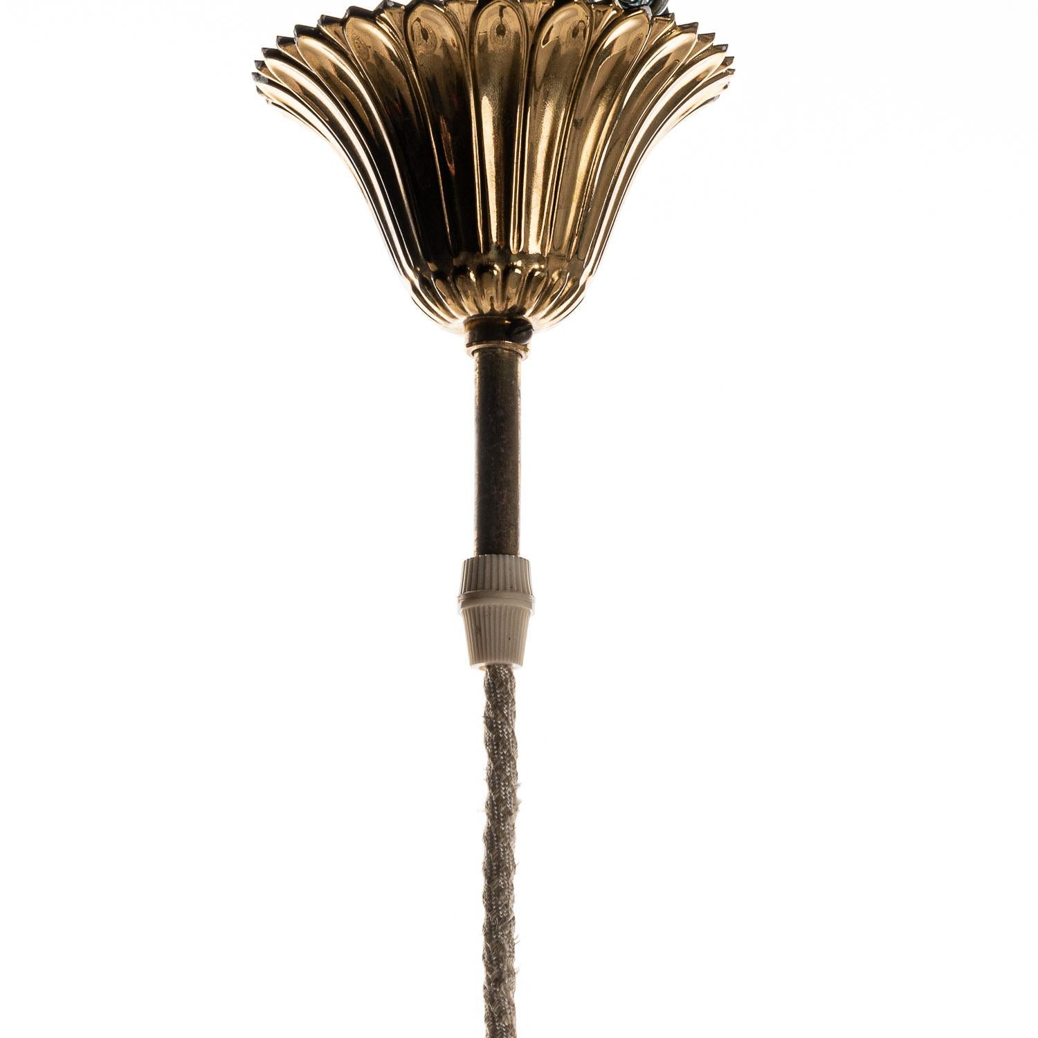 Lampadario in ottone, lucite e cristallo del 1950 di Emil Stejnar per Rupert Nikoll in vendita 7