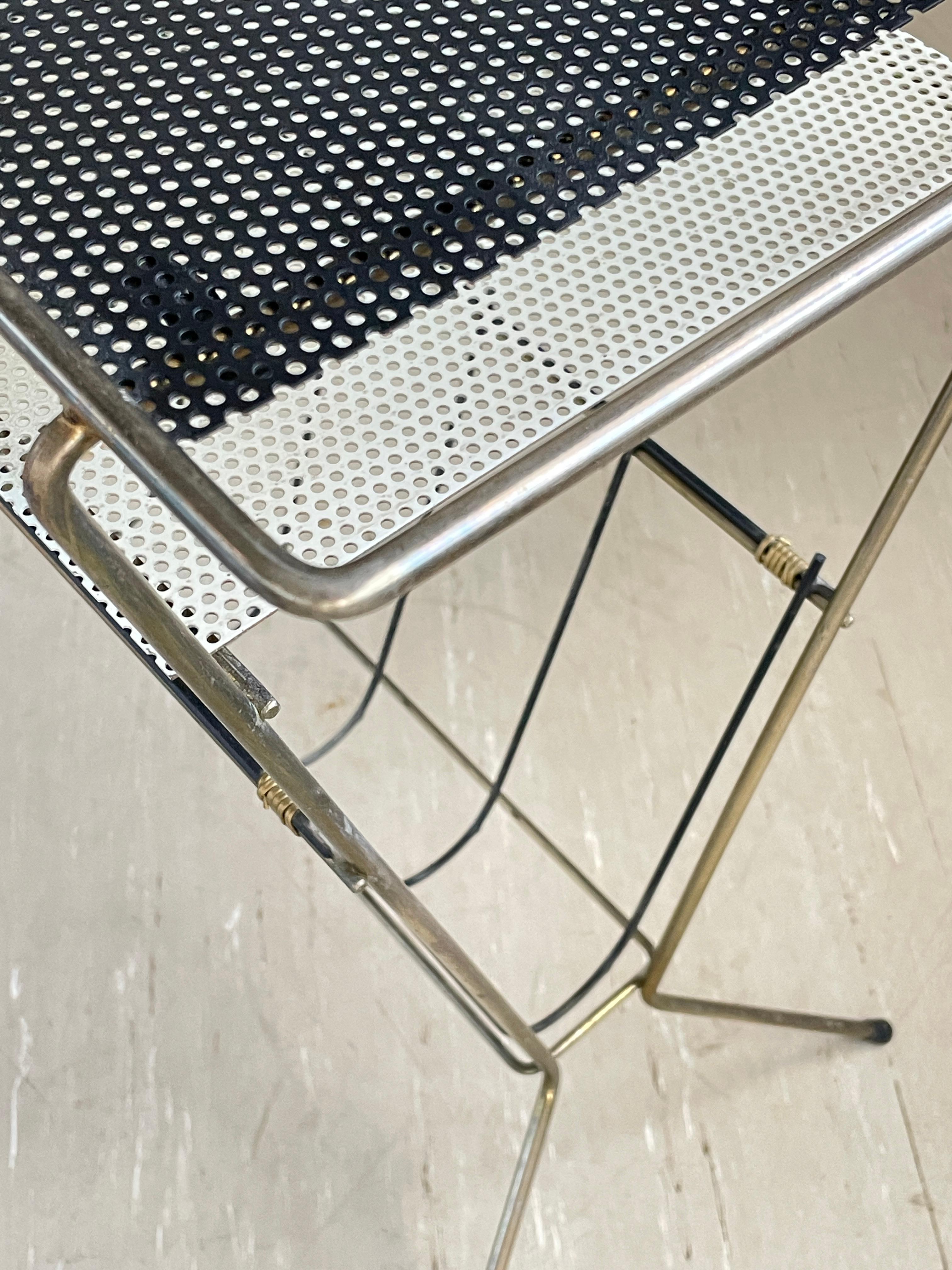 1950’s Brass Magazine Stand / Newspaper Rack For Sale 6