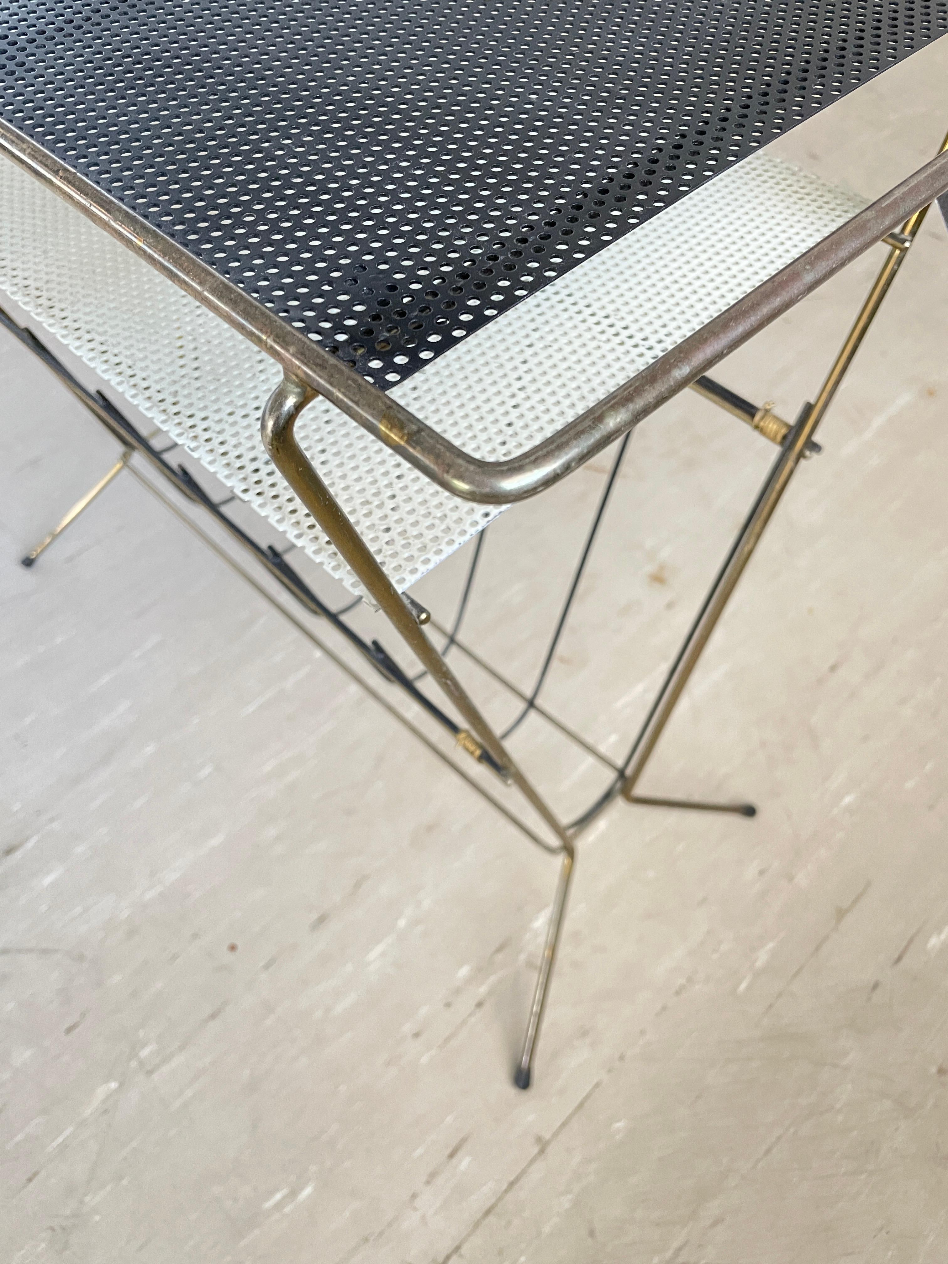 1950’s Brass Magazine Stand / Newspaper Rack For Sale 9