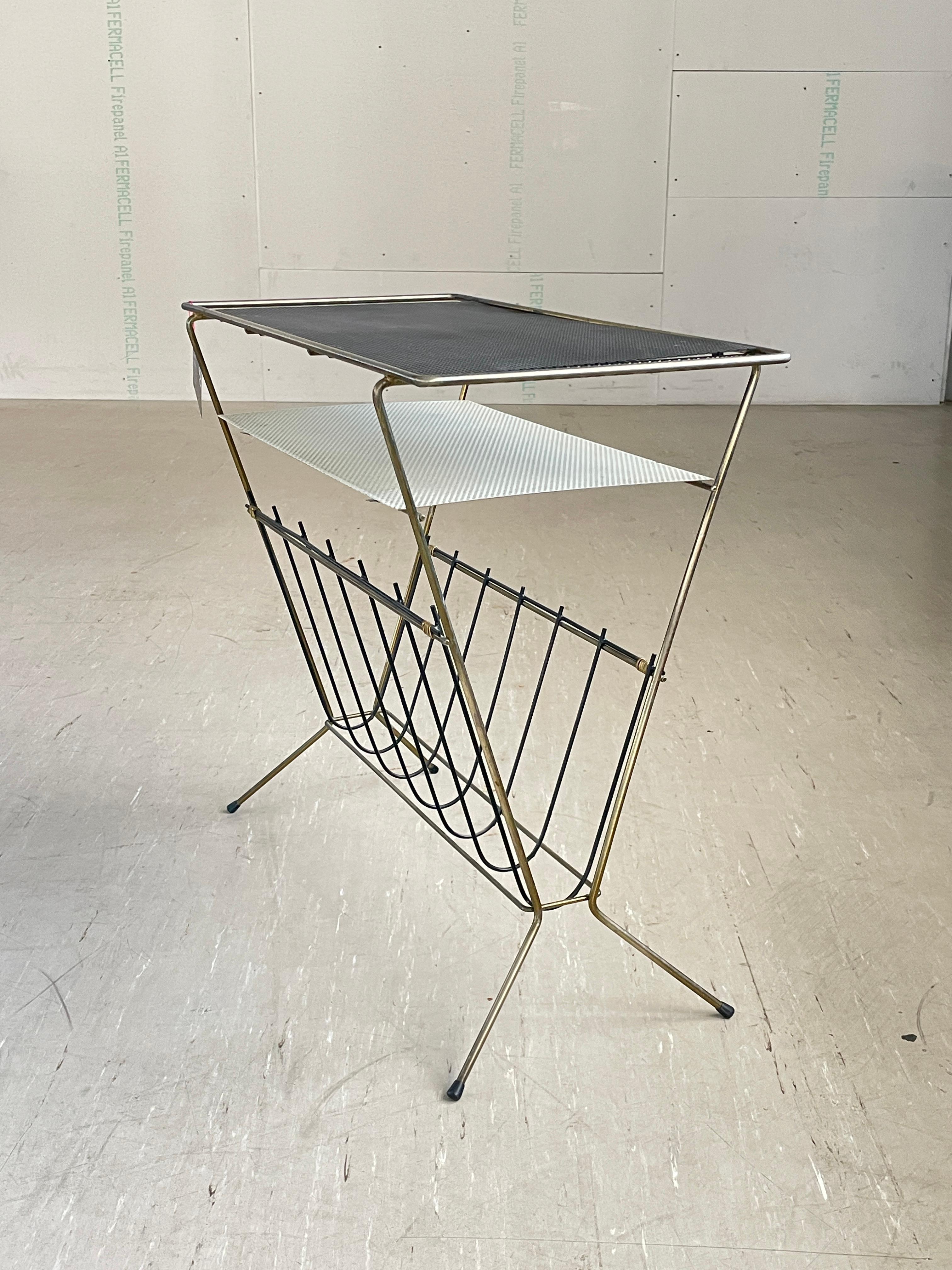 1950’s Brass Magazine Stand / Newspaper Rack For Sale 11