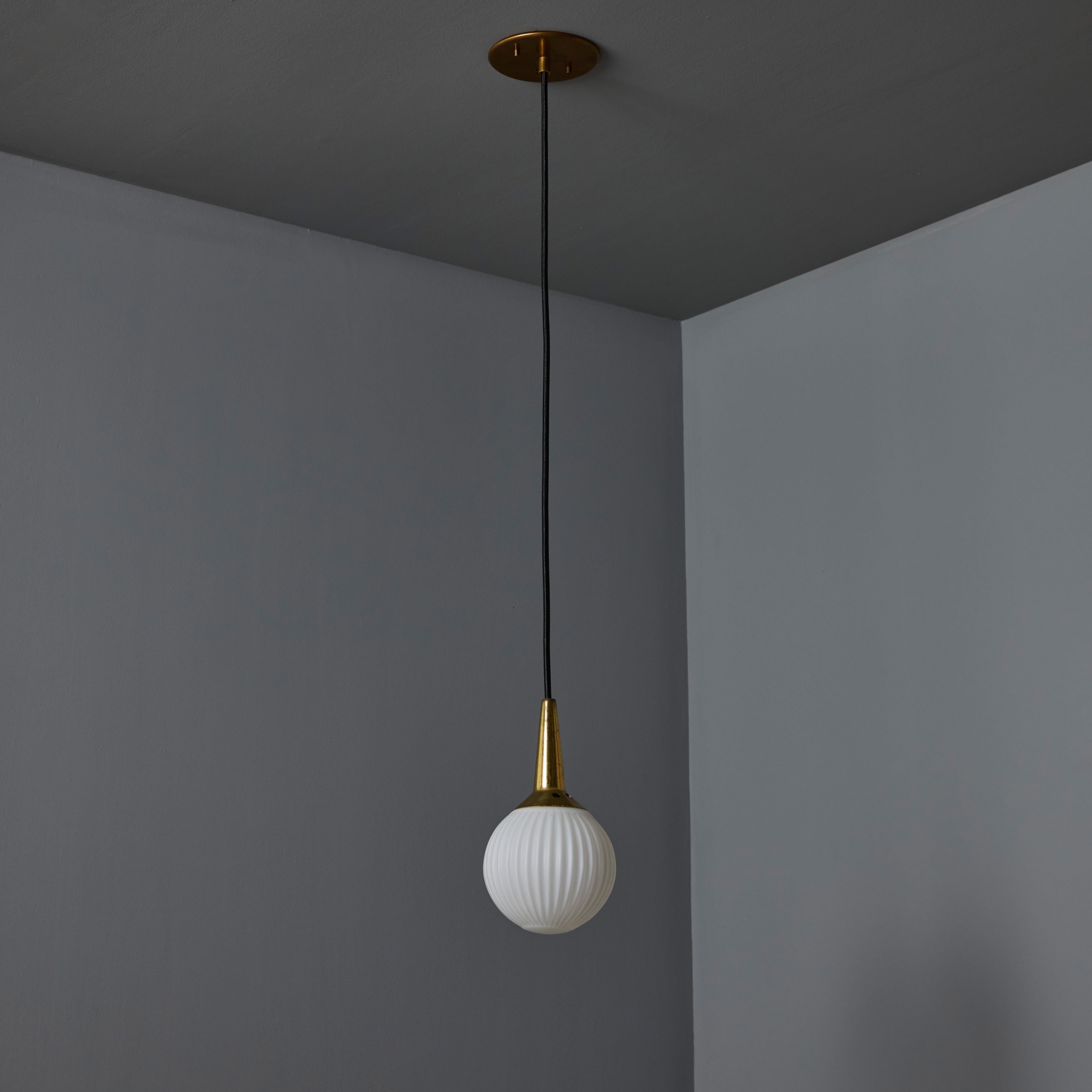 Mid-Century Modern 1950s Brass & Opaline Glass Pendant Attributed to Stilnovo For Sale