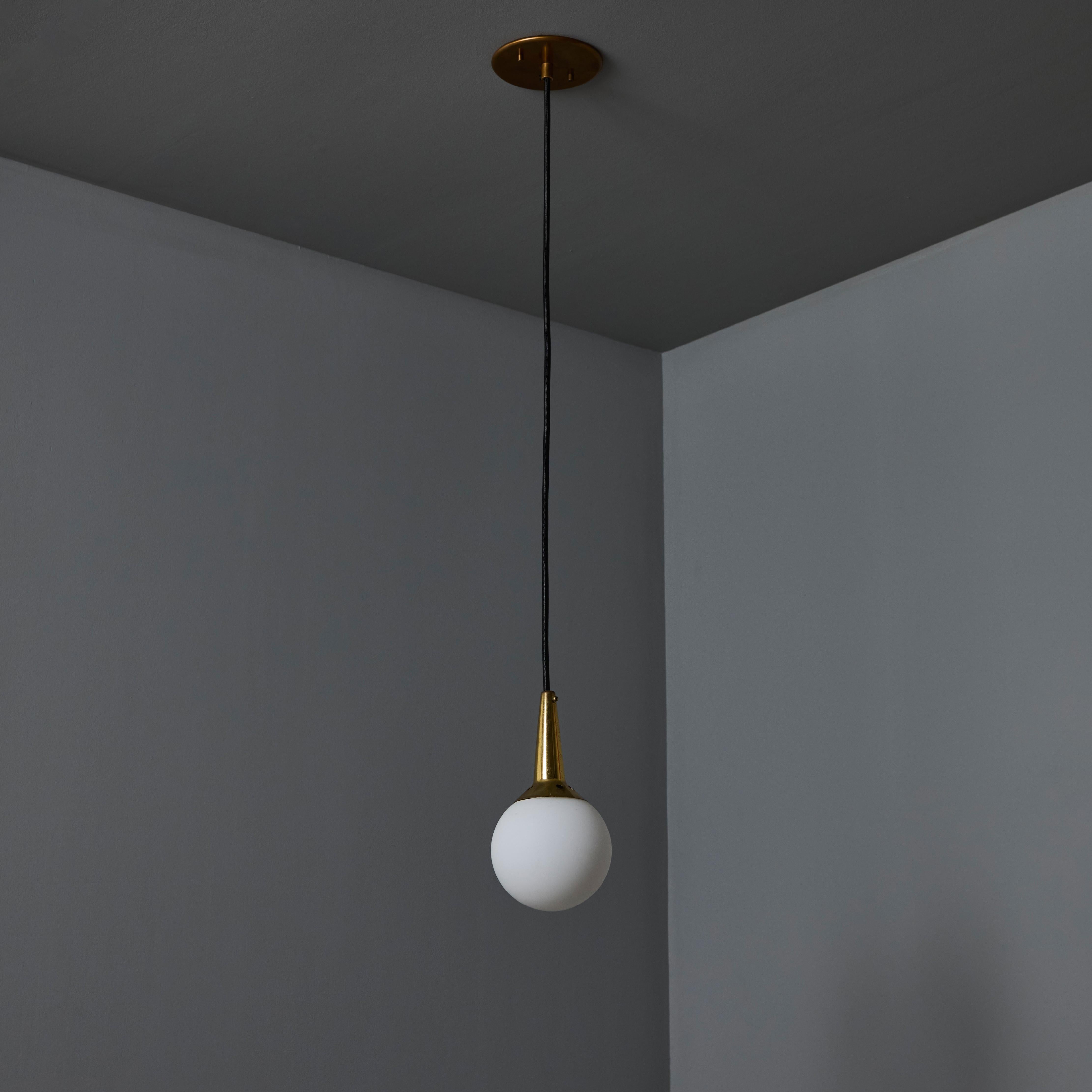 Mid-Century Modern 1950s Brass & Opaline Glass Pendant Attributed to Stilnovo For Sale