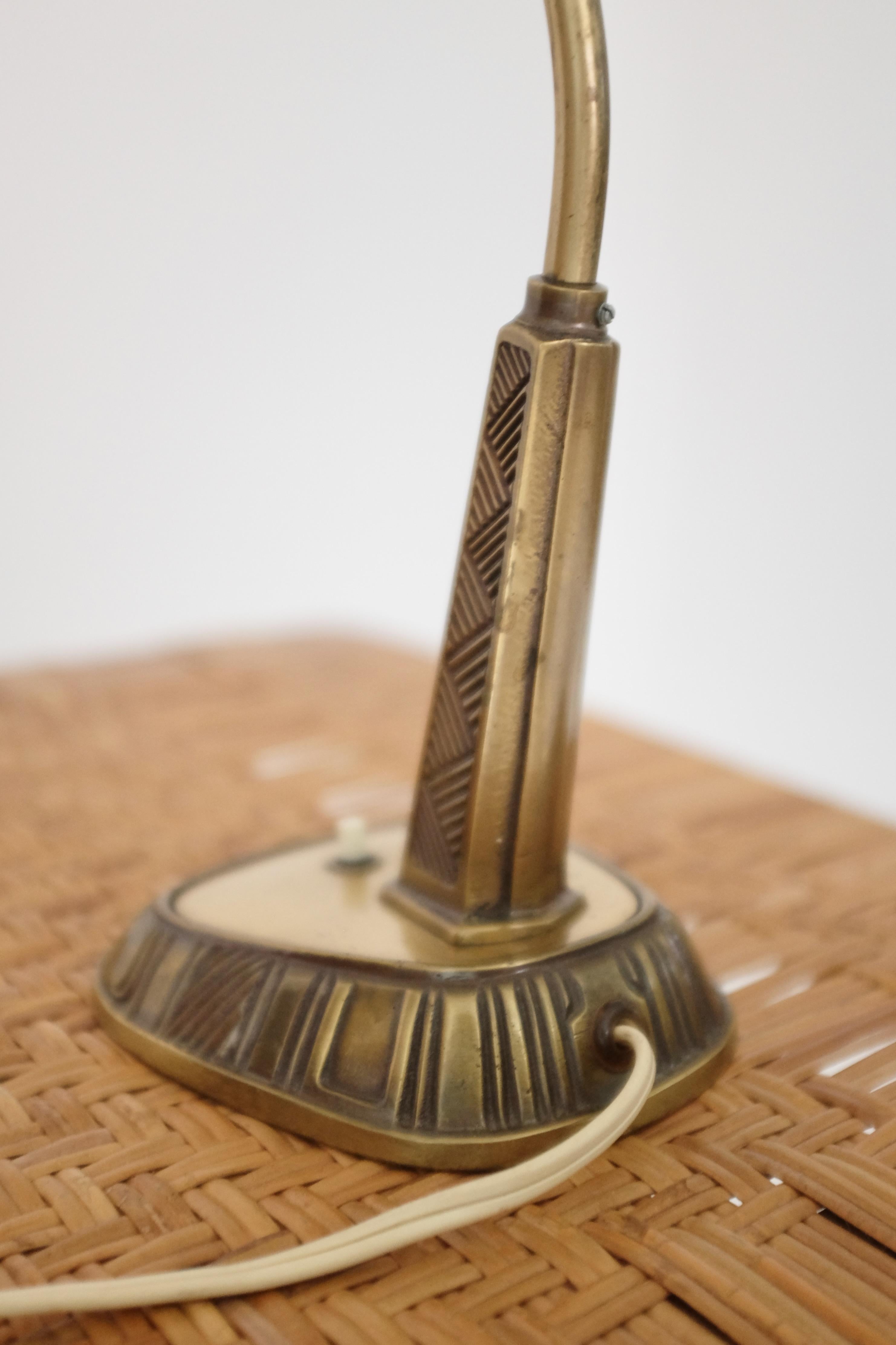 Scandinavian Modern 1950's Brass Table Lamp Model E1139 by Sonja Katzin for ASEA For Sale