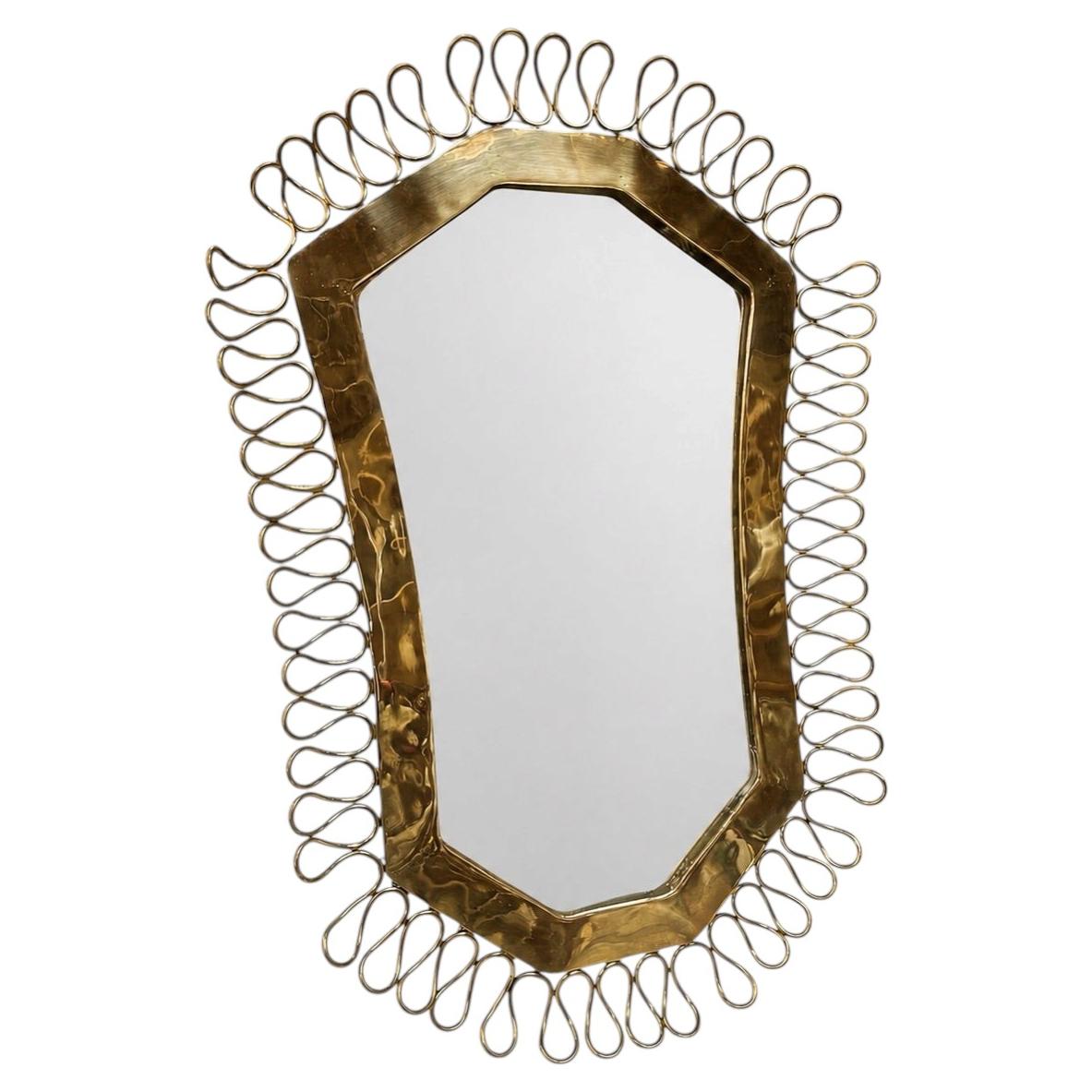 Miroir de table ou de coiffeuse en laiton des années 1950 avec cadre en fil métallique Looping en vente