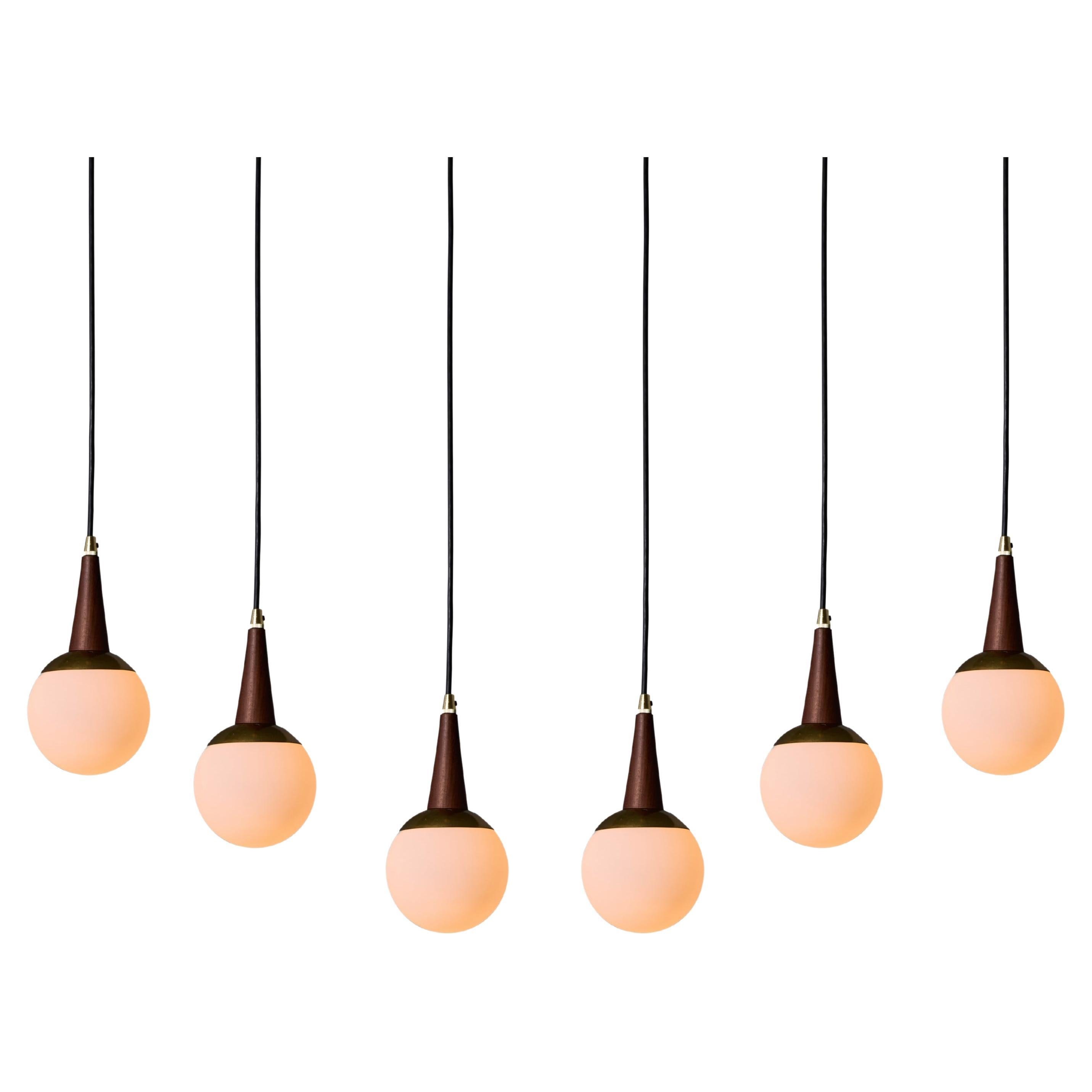 Pendentif en laiton, Wood et verre opalin des années 1950 attribué à Stilnovo