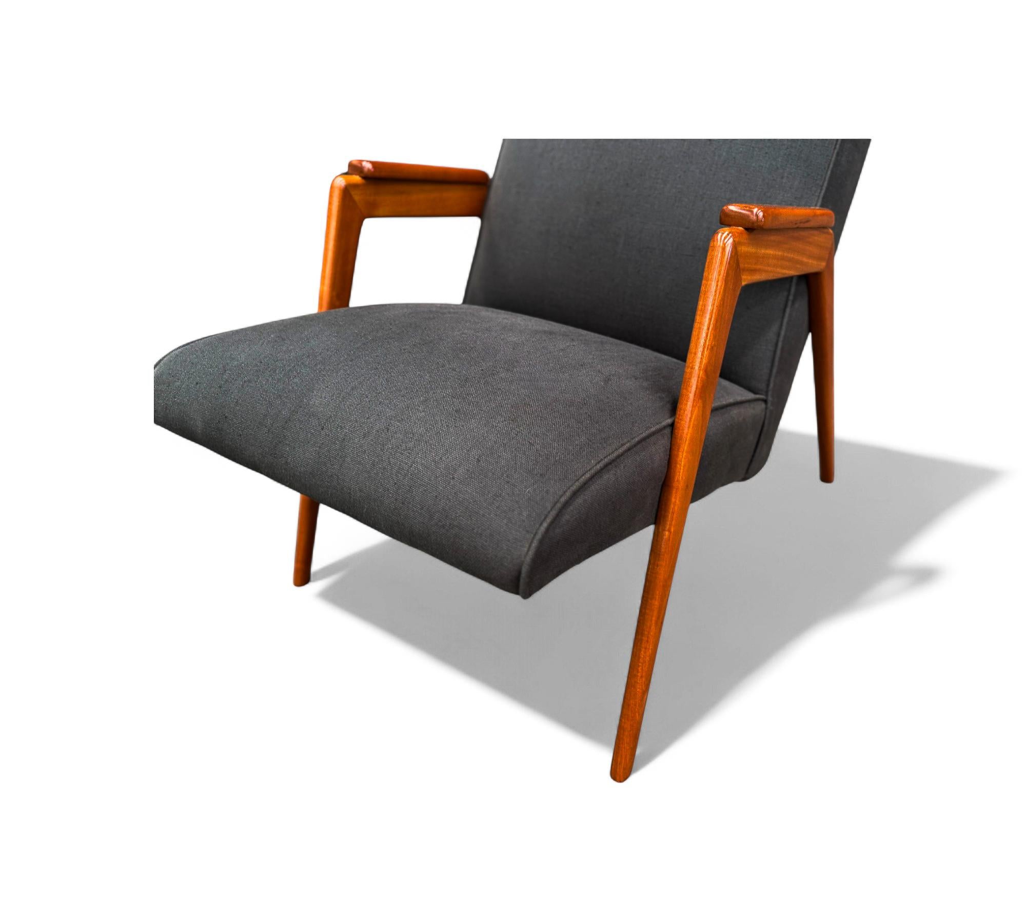 Sillón moderno brasileño de los años 50 en madera y tela de Pau Marfim, Pierre Weckxx en venta 4