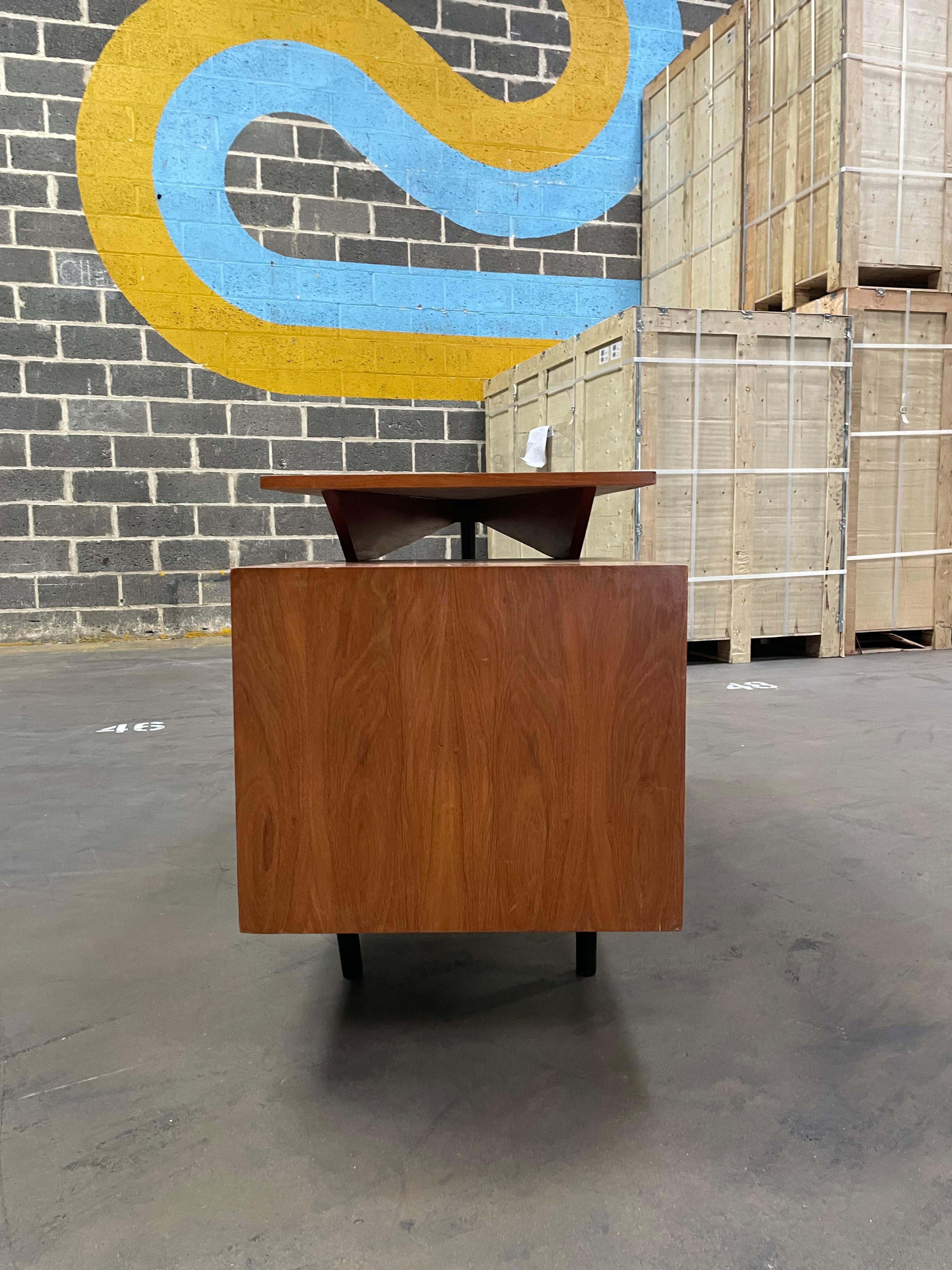 Mid-20th Century 1950's Brazilian Modern Three Legged Desk in Hardwood by Moveis Fratte For Sale