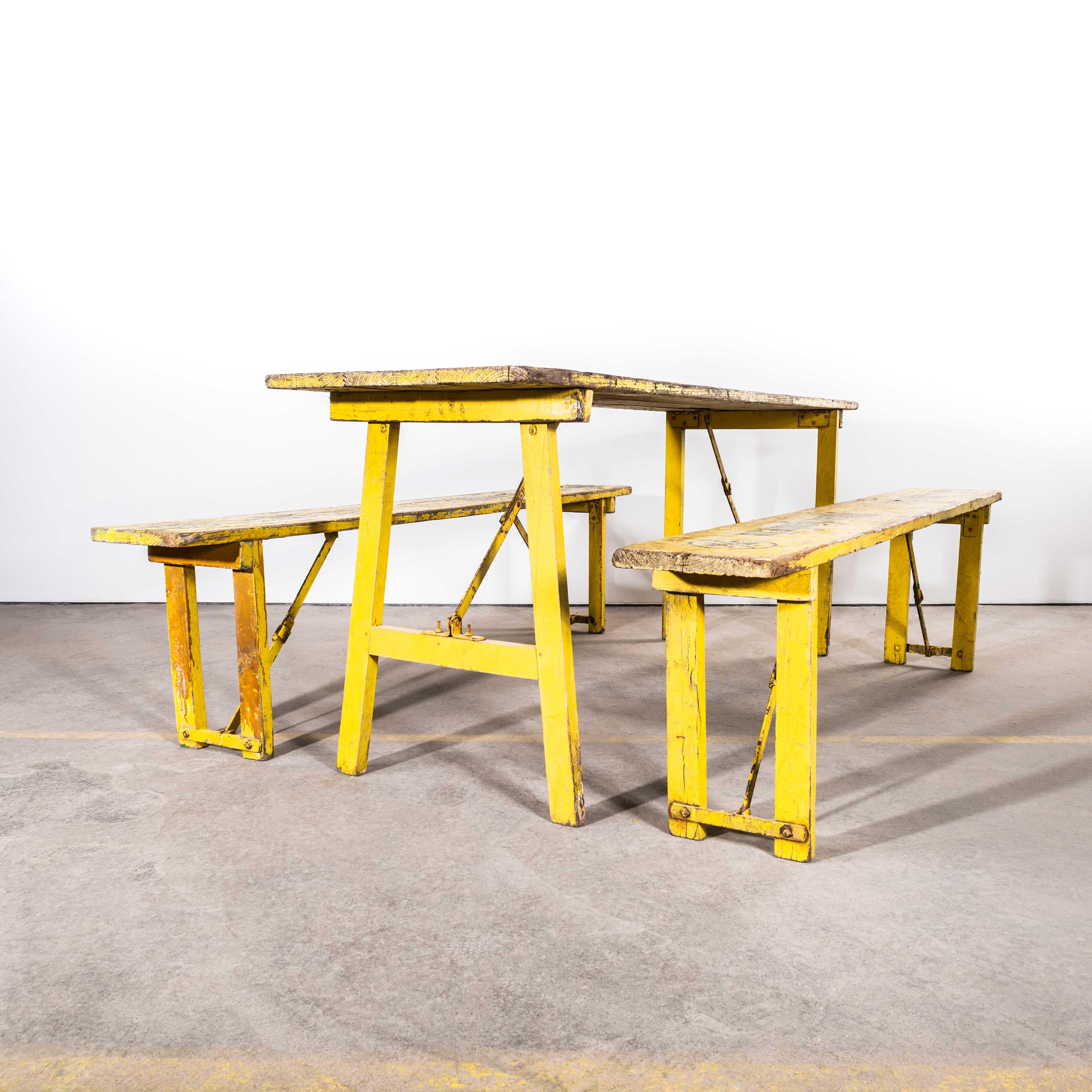 Mid-20th Century 1950's Brewers Yellow Trestle Table And Bench Set - Meuse Biere For Sale