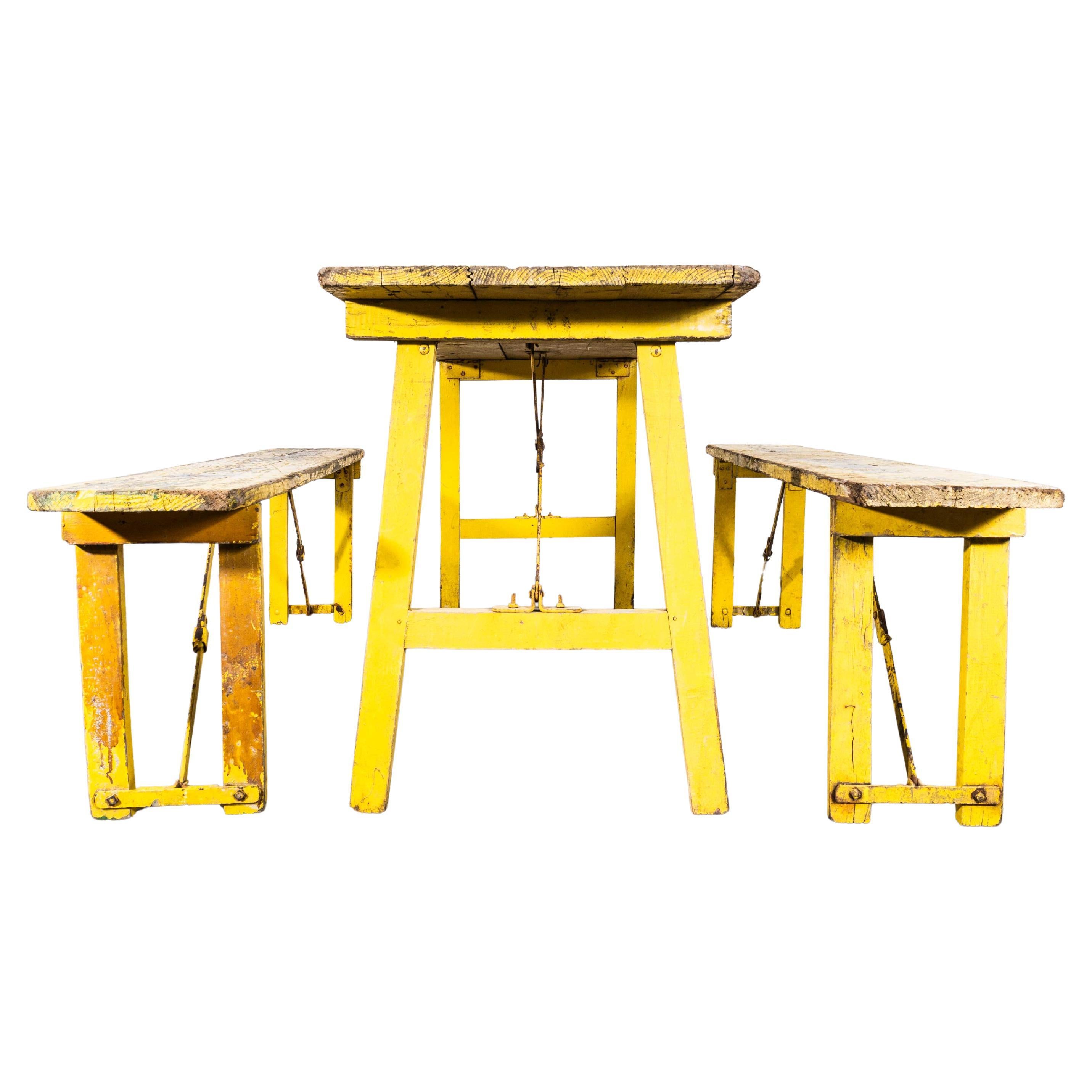 Juego de mesa y banco de caballete amarillo cervecero de los años 50 - Meuse Biere