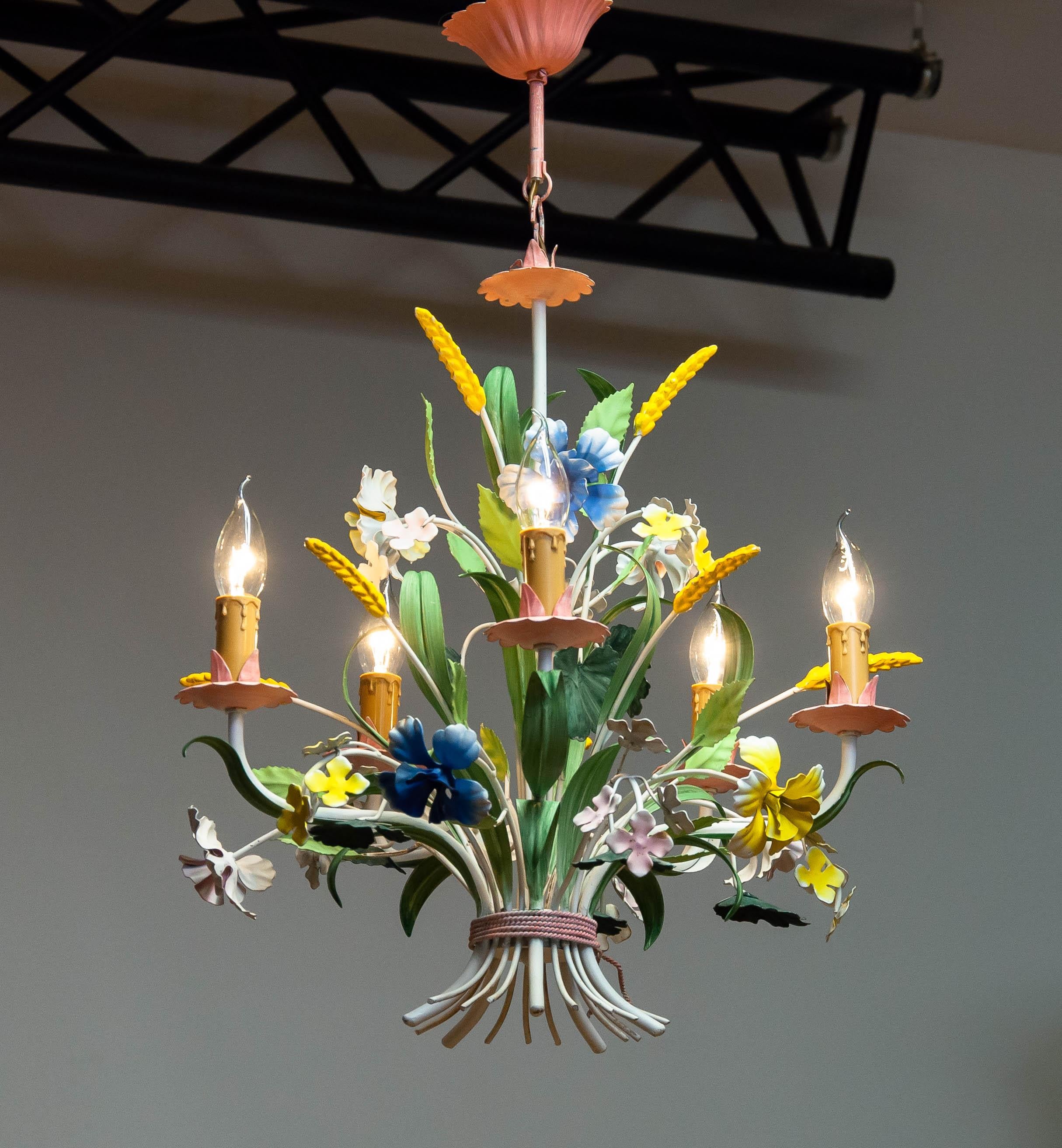Mid-20th Century 1960s Bright Boho Chic Italian Tole Painted Metal Chandelier With Floral Decor For Sale