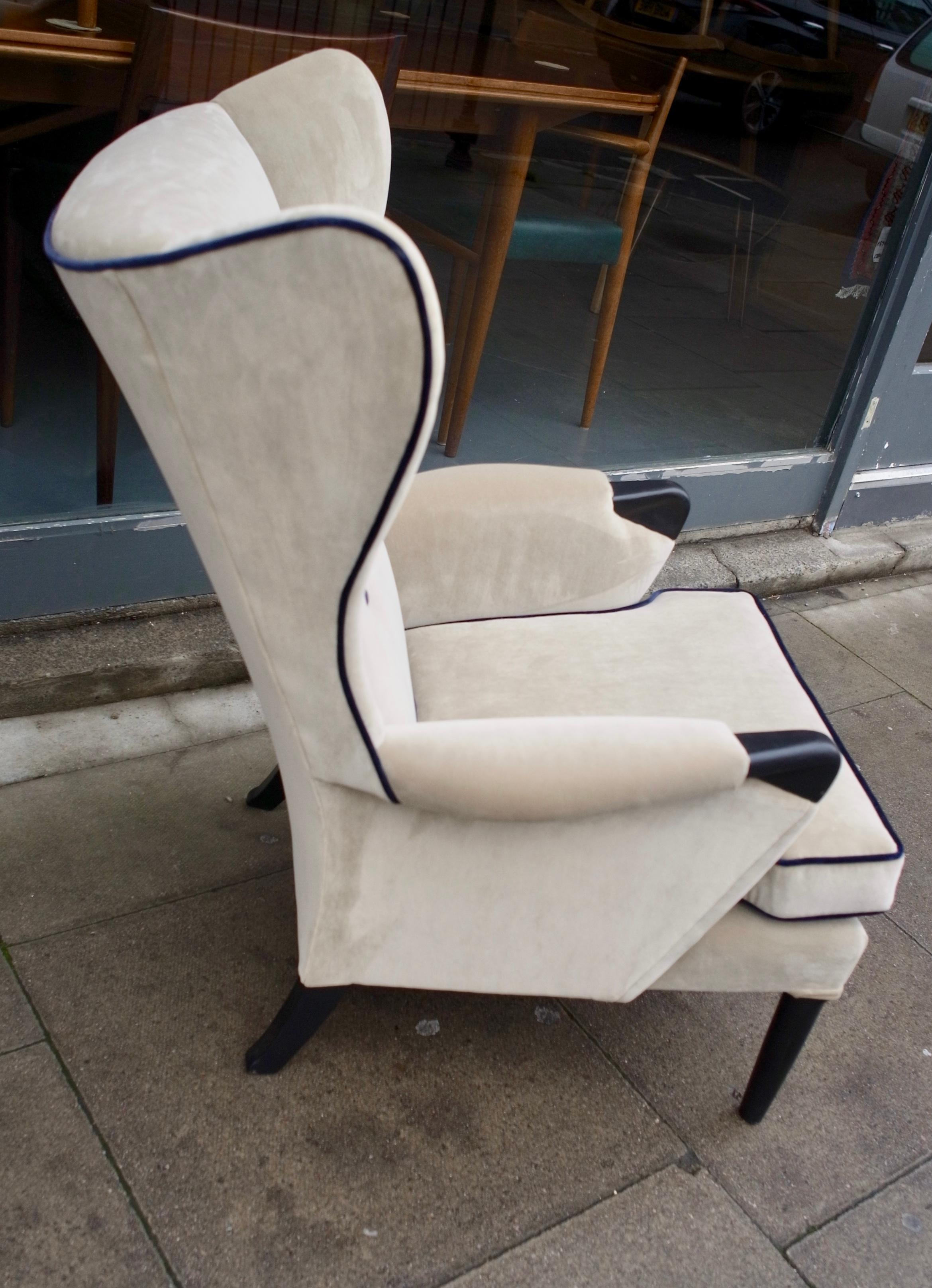  1950s British Wingback Armchair Upholstered in Velvet Textile For Sale 4