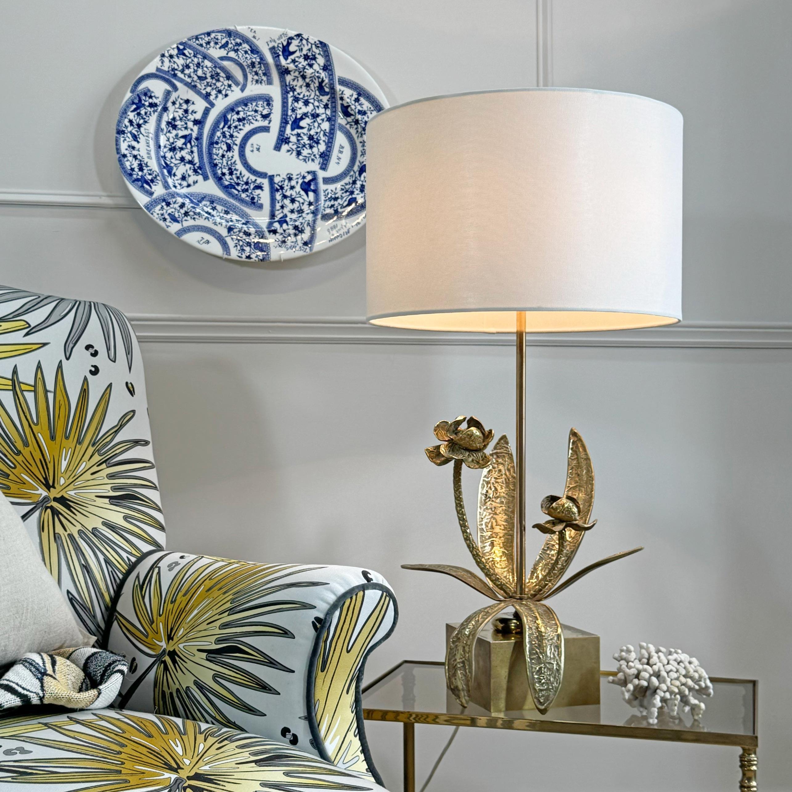 French 1950's Bronze Flower and Foliage Table Lamp attributed to Maison Jansen For Sale