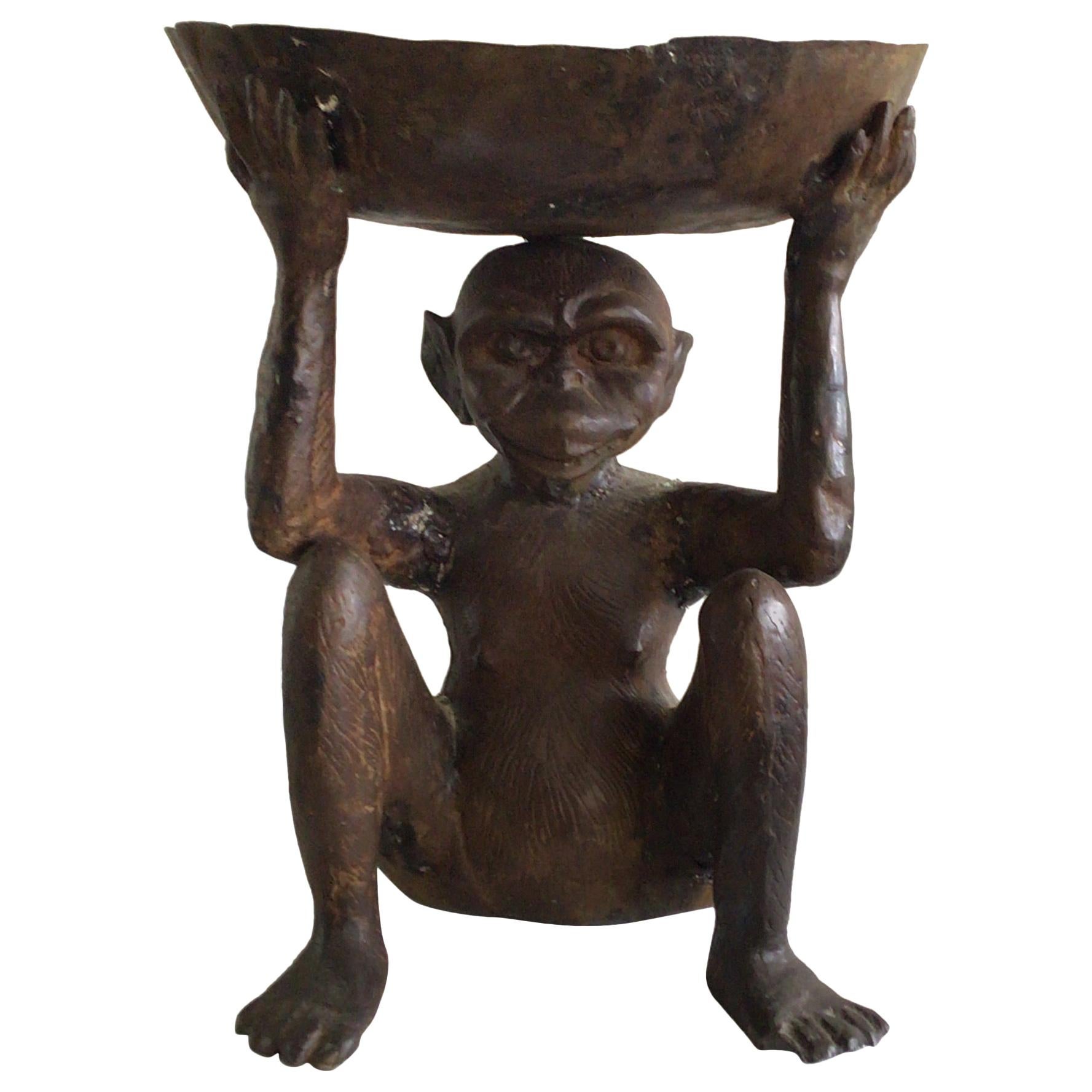 Bol à singe en bronze des années 1950