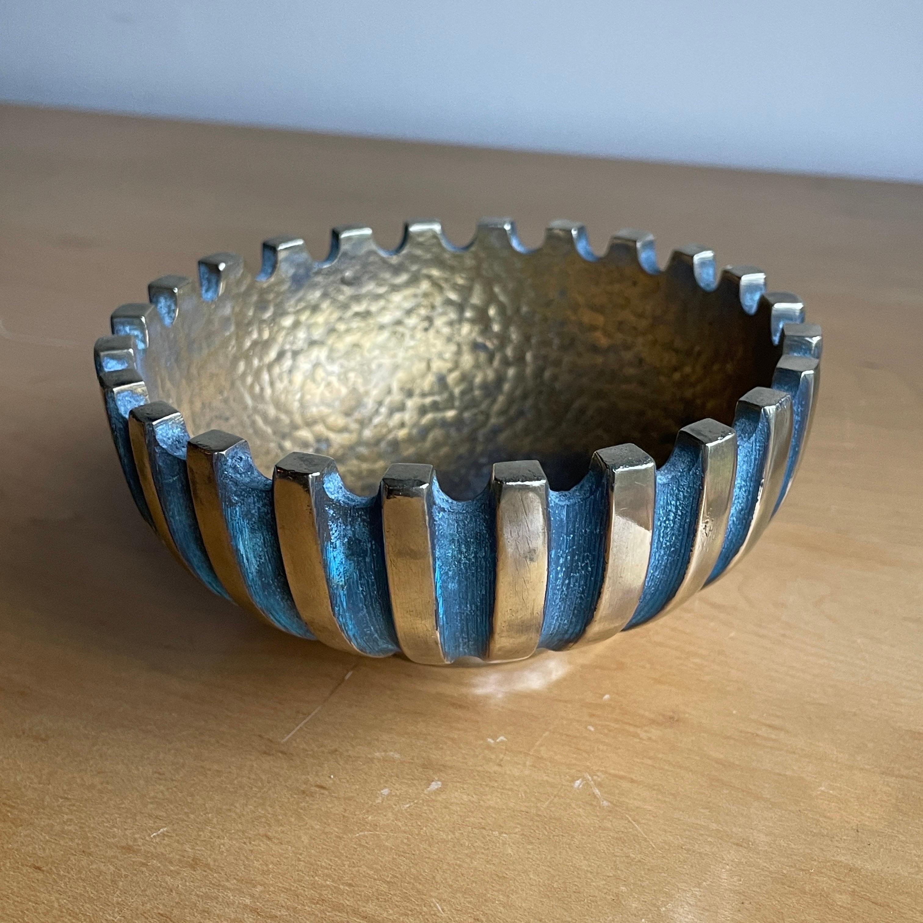 Mid-Century Modern 1950s Bronze Solid Cast Bowl Marijauna Cigarette Ashtray Party Bowl Candy Dish For Sale