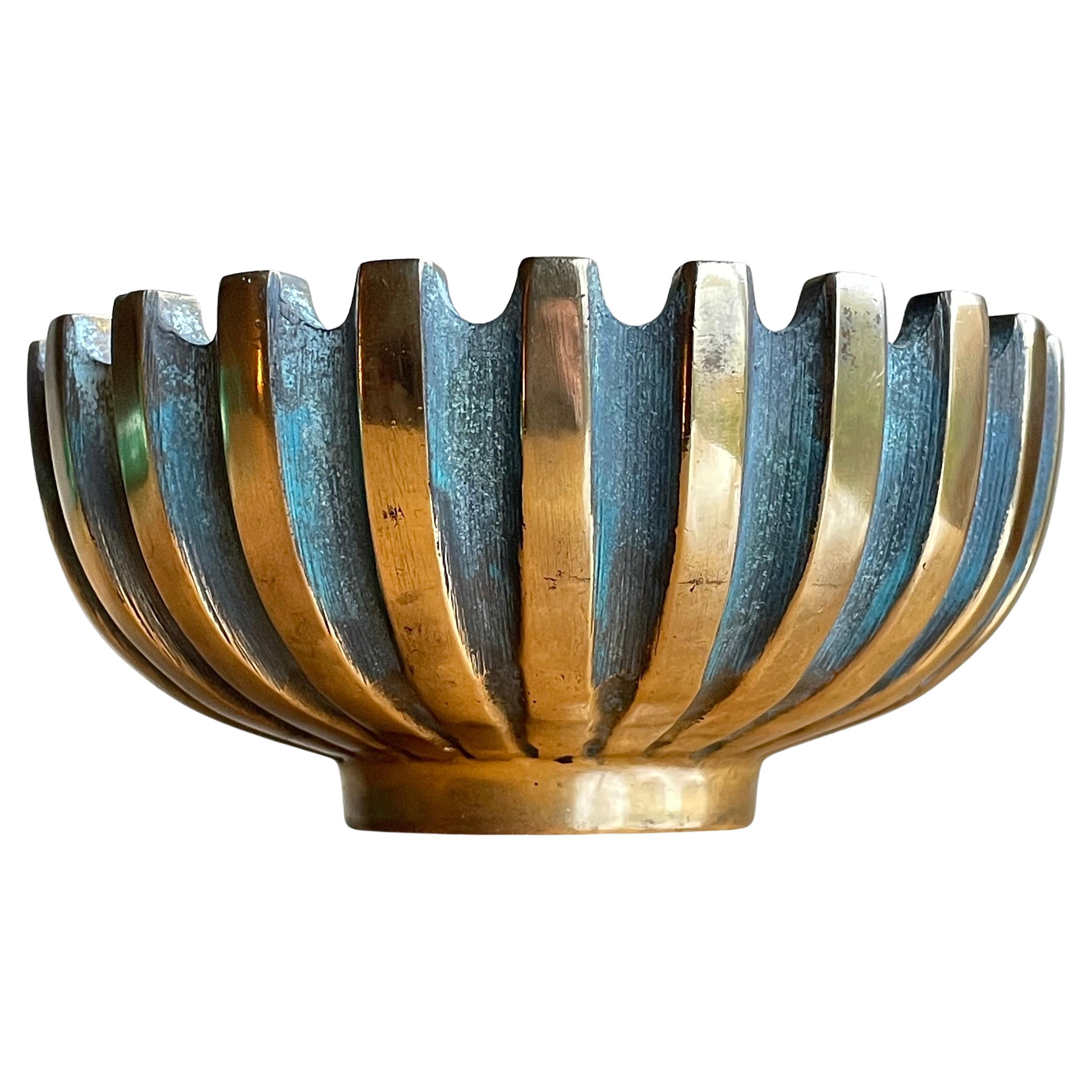 1950s Bronze Solid Cast Bowl Marijauna Cigarette Ashtray Party Bowl Candy Dish For Sale