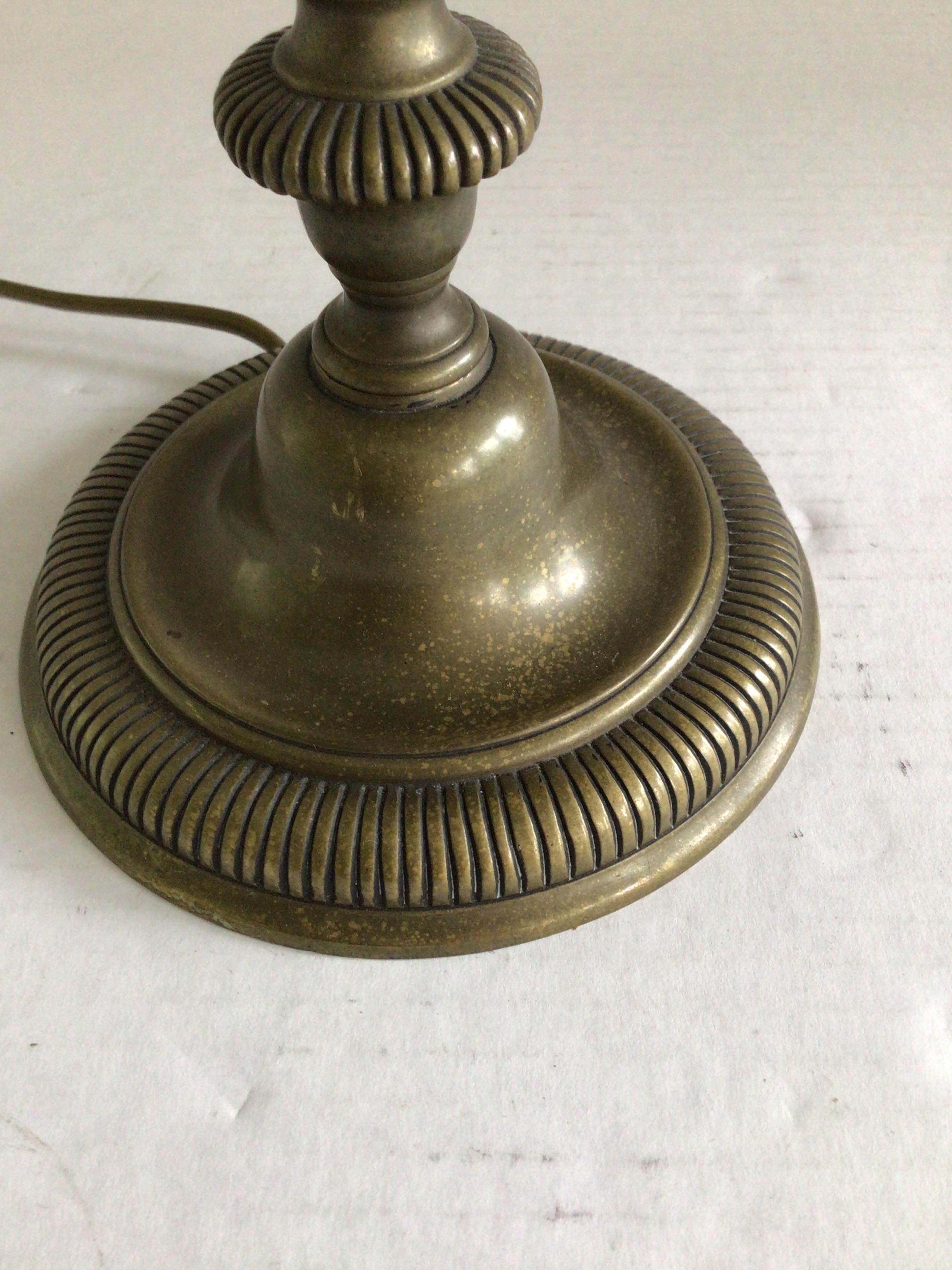 1950s Bronze Three Light Bouillotte Table Lamp with Painted Tole Shade For Sale 3