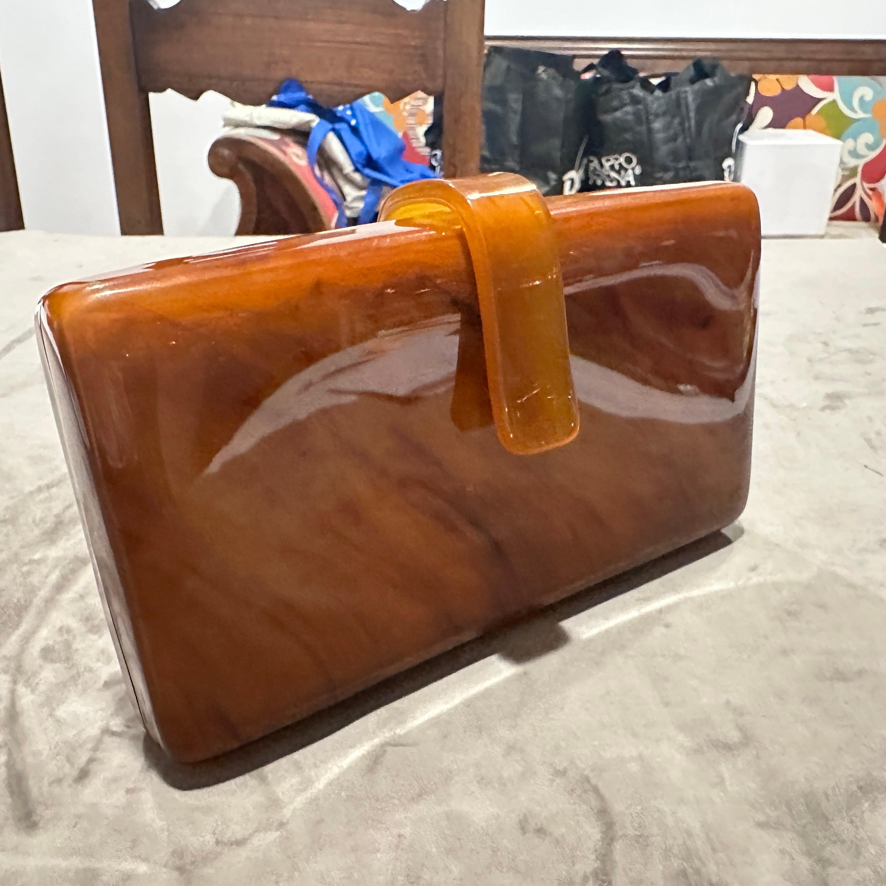 1950s Brown Bakelite and Leather Italian Clutch Bag For Sale 3