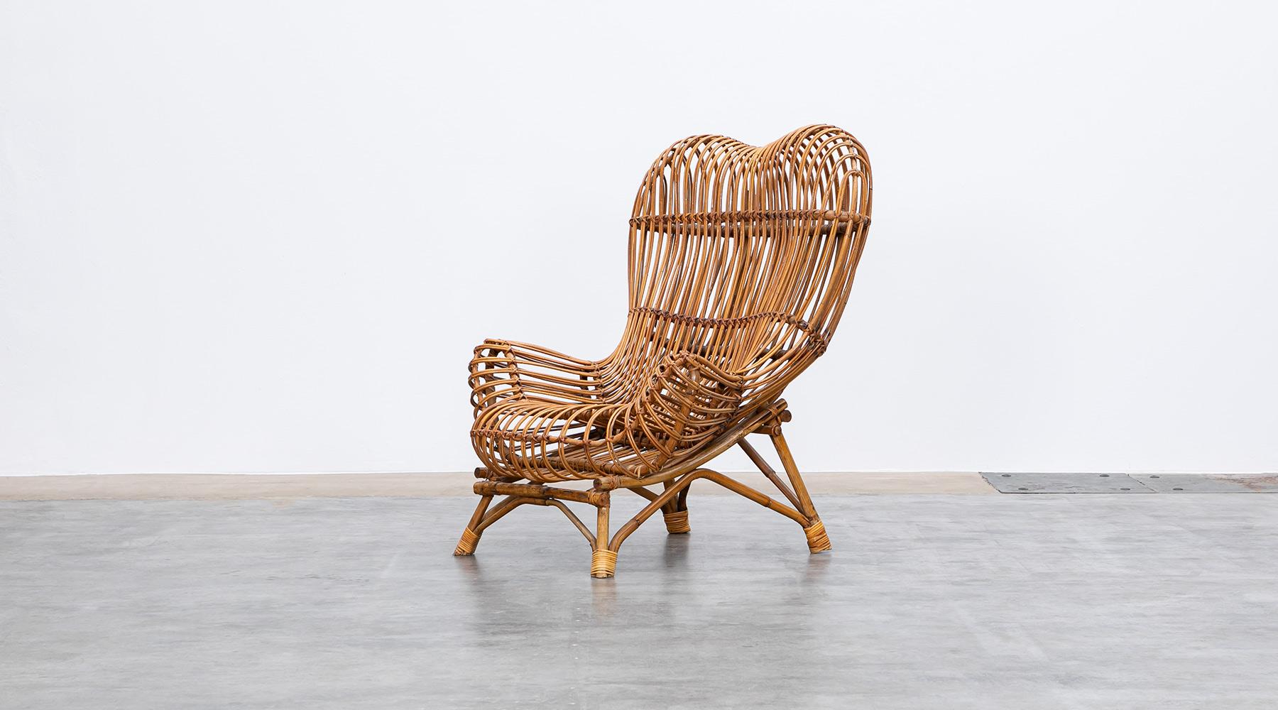 Lounge chair, brown basketwork by Franco Albini, Italy, 1950.

Wonderful lounge chair by Franco Albini in high-quality wicker comes in very good original condition.

Franco Albini comes up with his most popular designs, among them shelves and