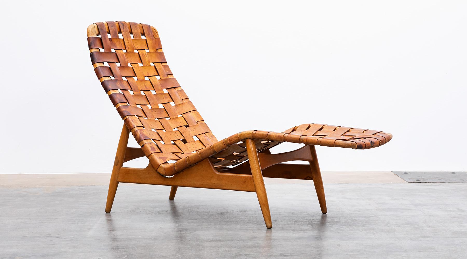 1950s, brown beech and leather Lounge Chair by Arne Vodder for Bovirke For Sale 2