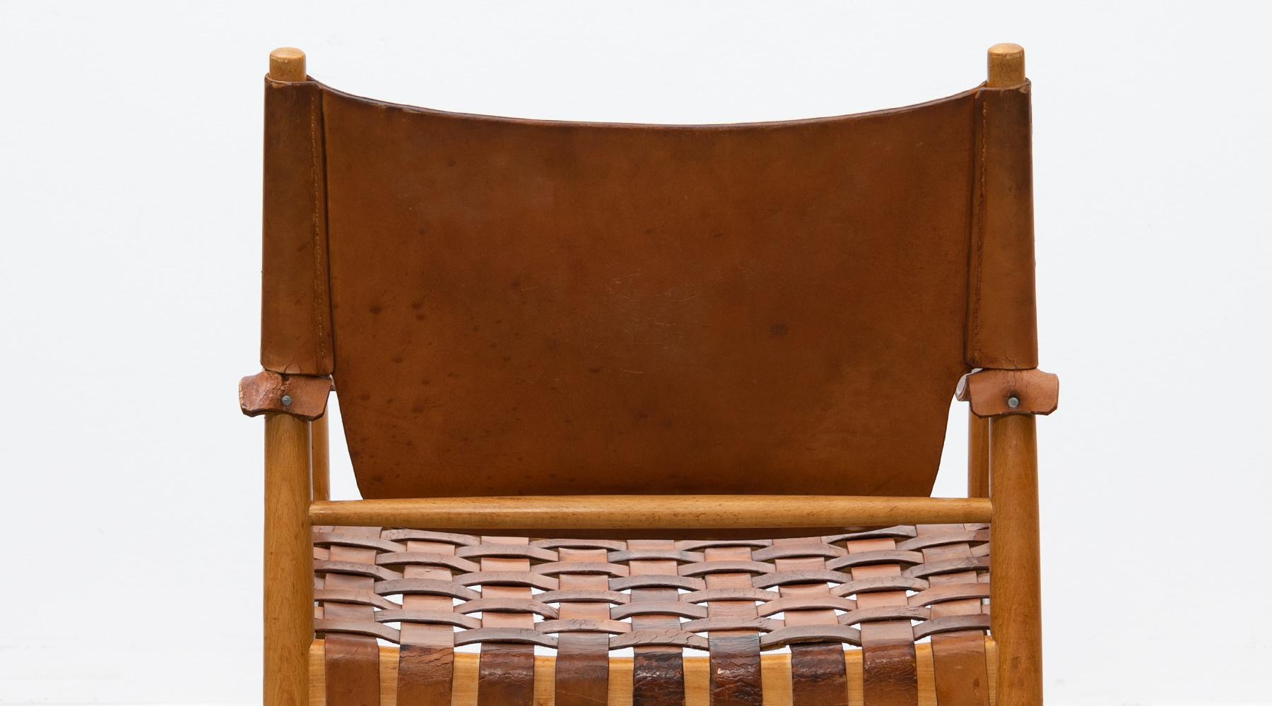 Mid-20th Century 1950s Brown Leather and Oak Safari Lounge Chairs