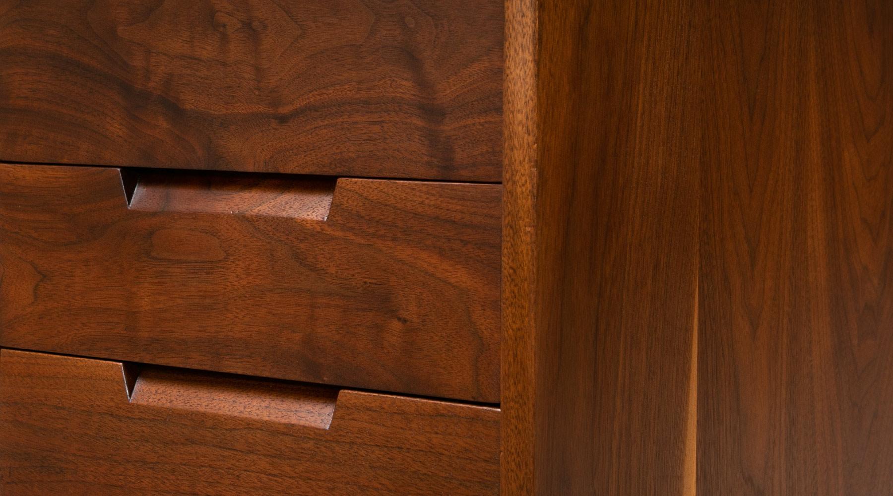 Mid-20th Century 1950s Brown Wooden Desk by George Nakashima 'e'