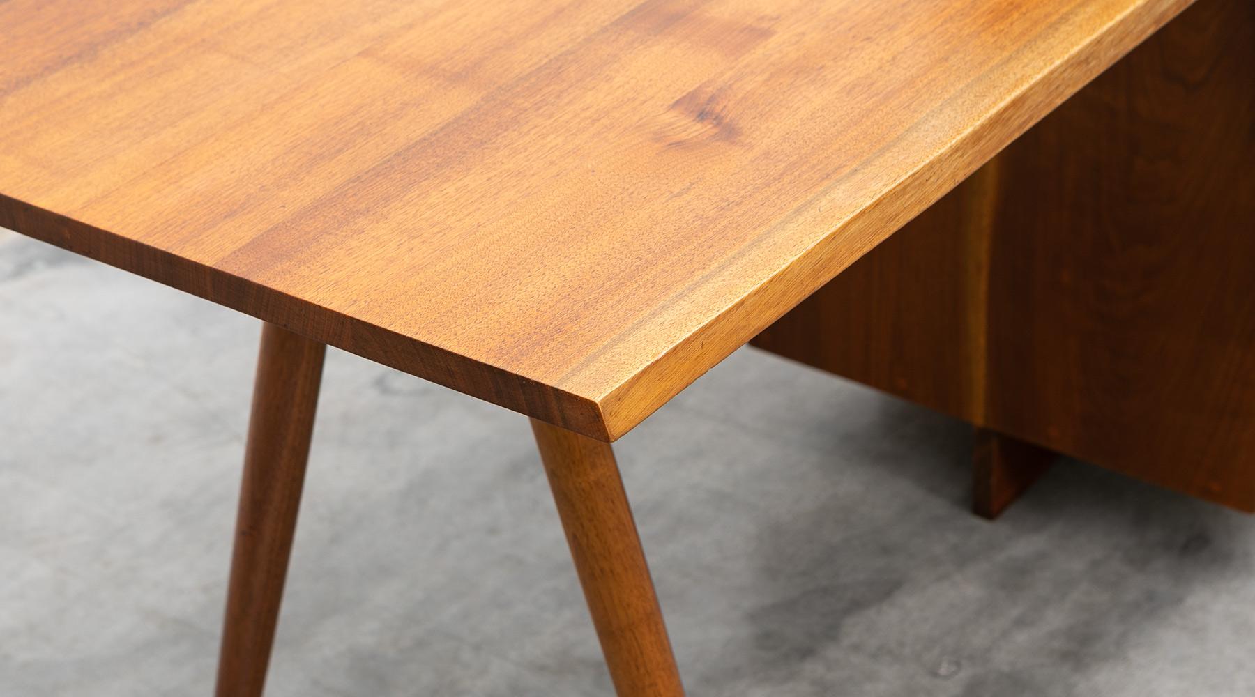 1950s Brown Wooden Freeform Walnut Desk by George Nakashima 'D' 1