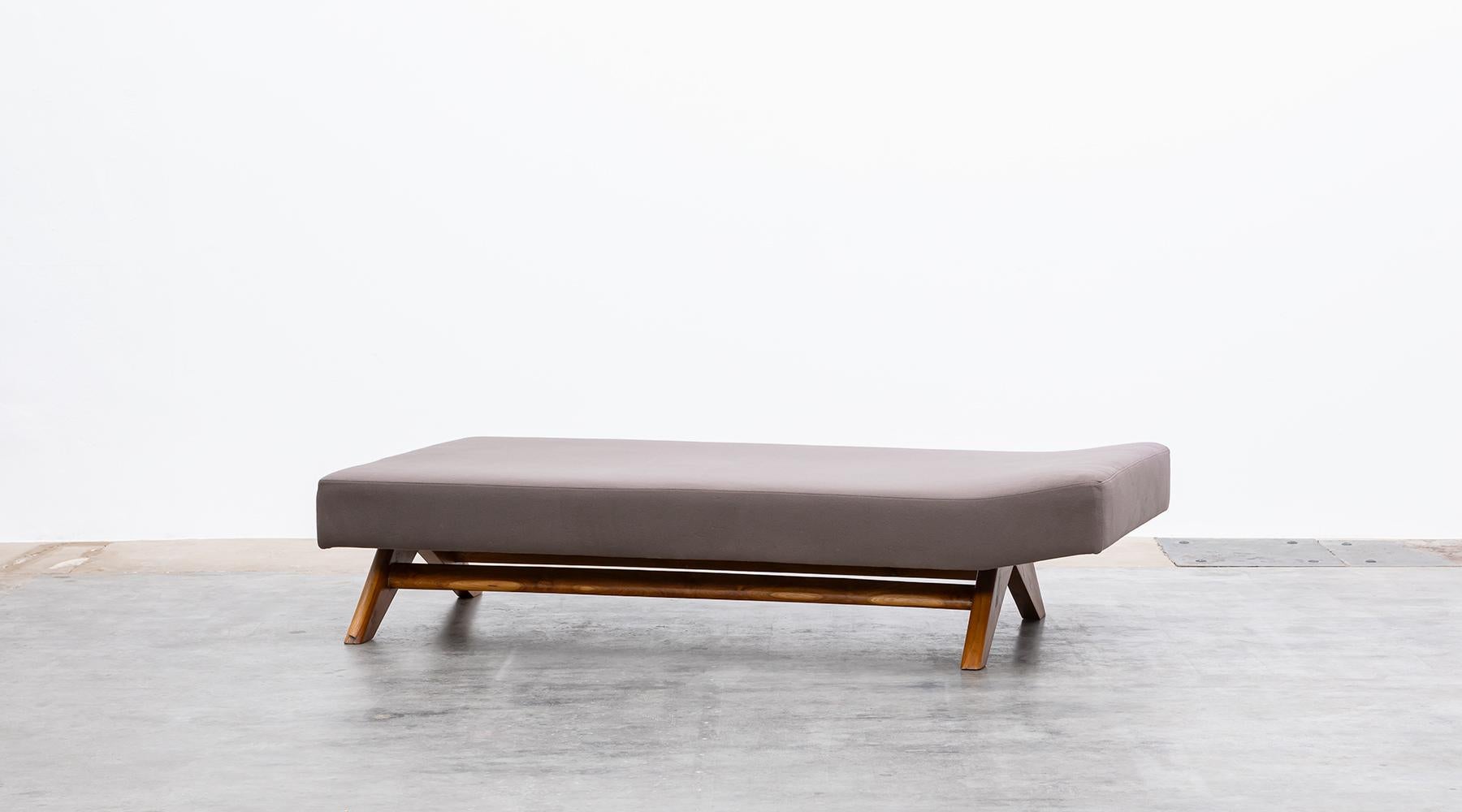 Mid-Century Modern 1950s Brown Wooden Upholstery Daybed Chair by Pierre Jeanneret For Sale