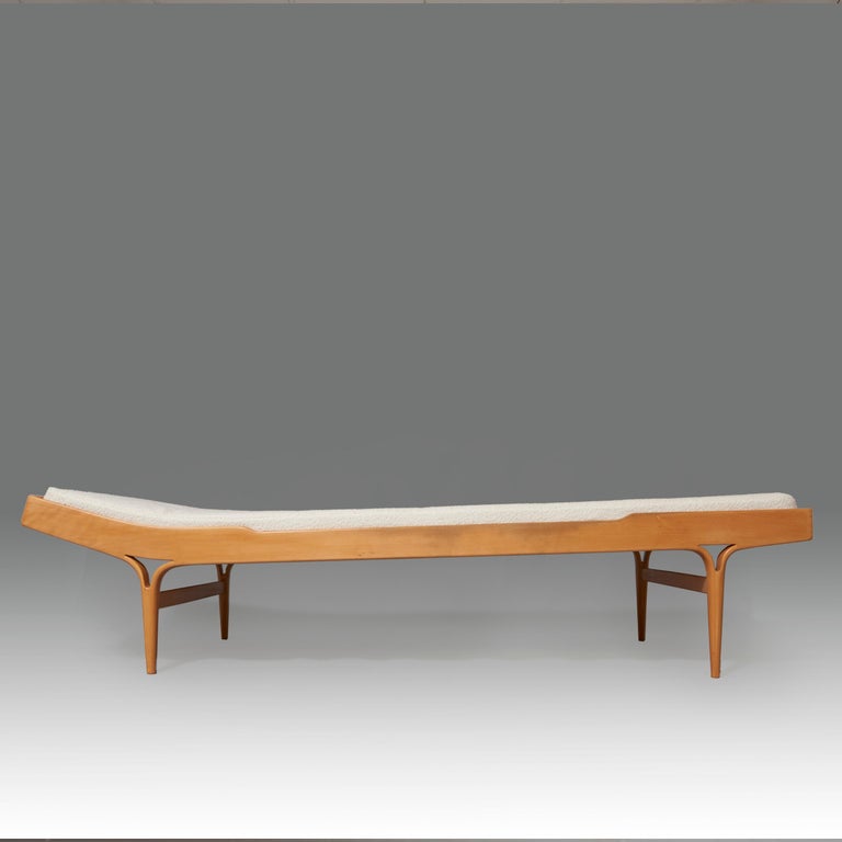 Mid-Century Modern 1950’s Bruno Mathsson ‘T-303’ ‘Berlin daybed’ in Beech For Sale