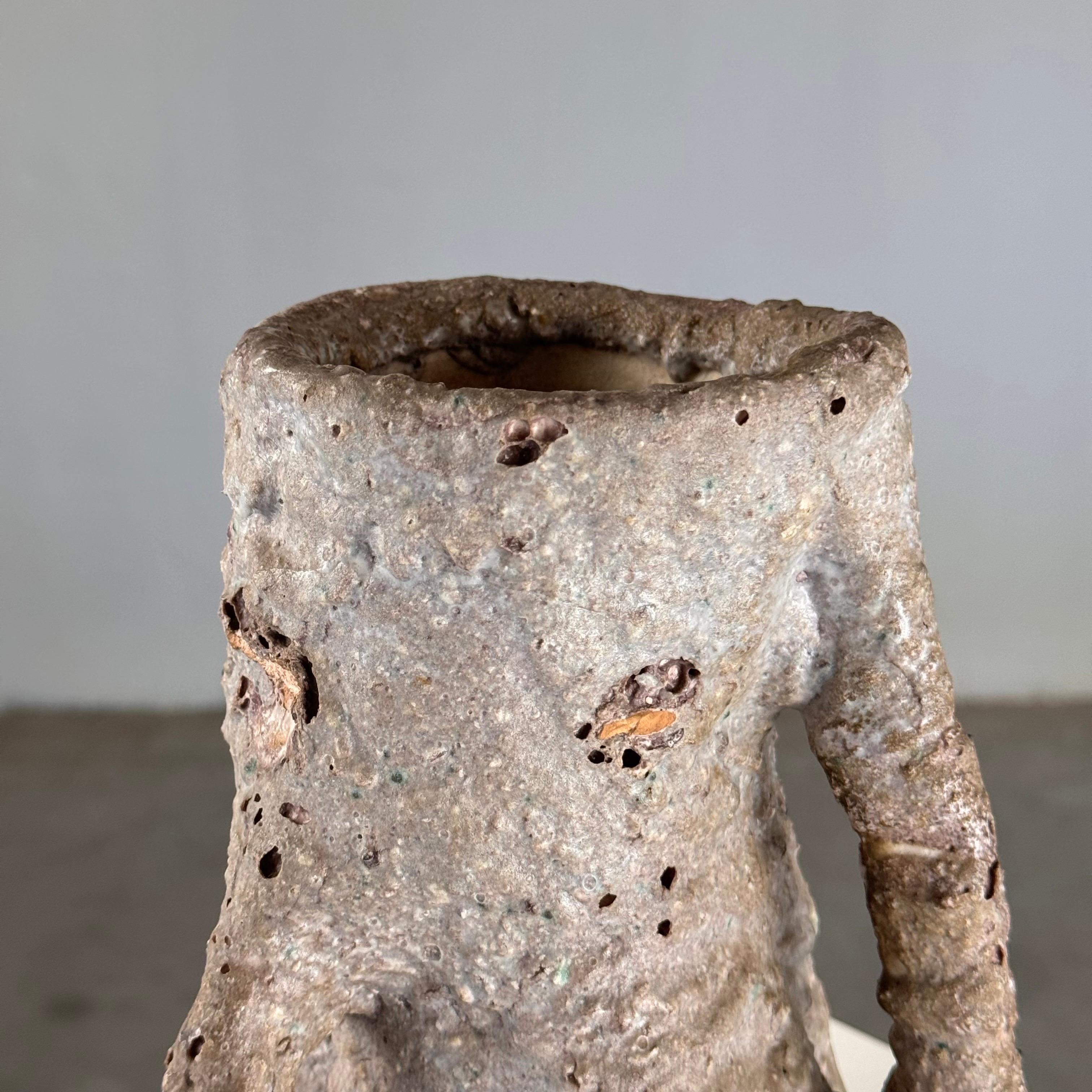 Jarra de cerámica Brutalista de los años 50 de C.A.S. Vietri - Esmalte gris y tonos tierra en venta 9