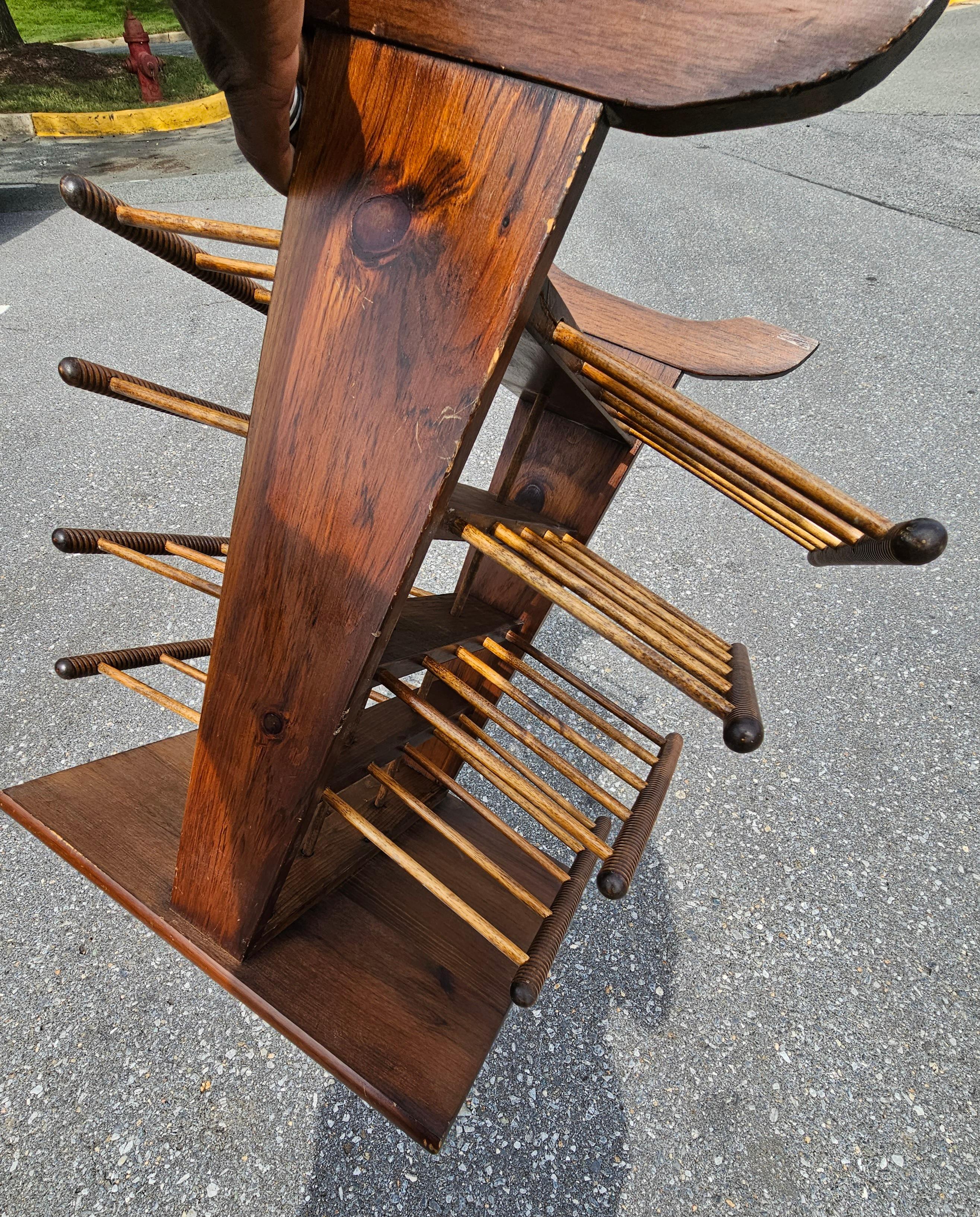 1950s Bucciarelli Itallian Mid Century Magazine Rack and Side Table In Good Condition For Sale In Germantown, MD