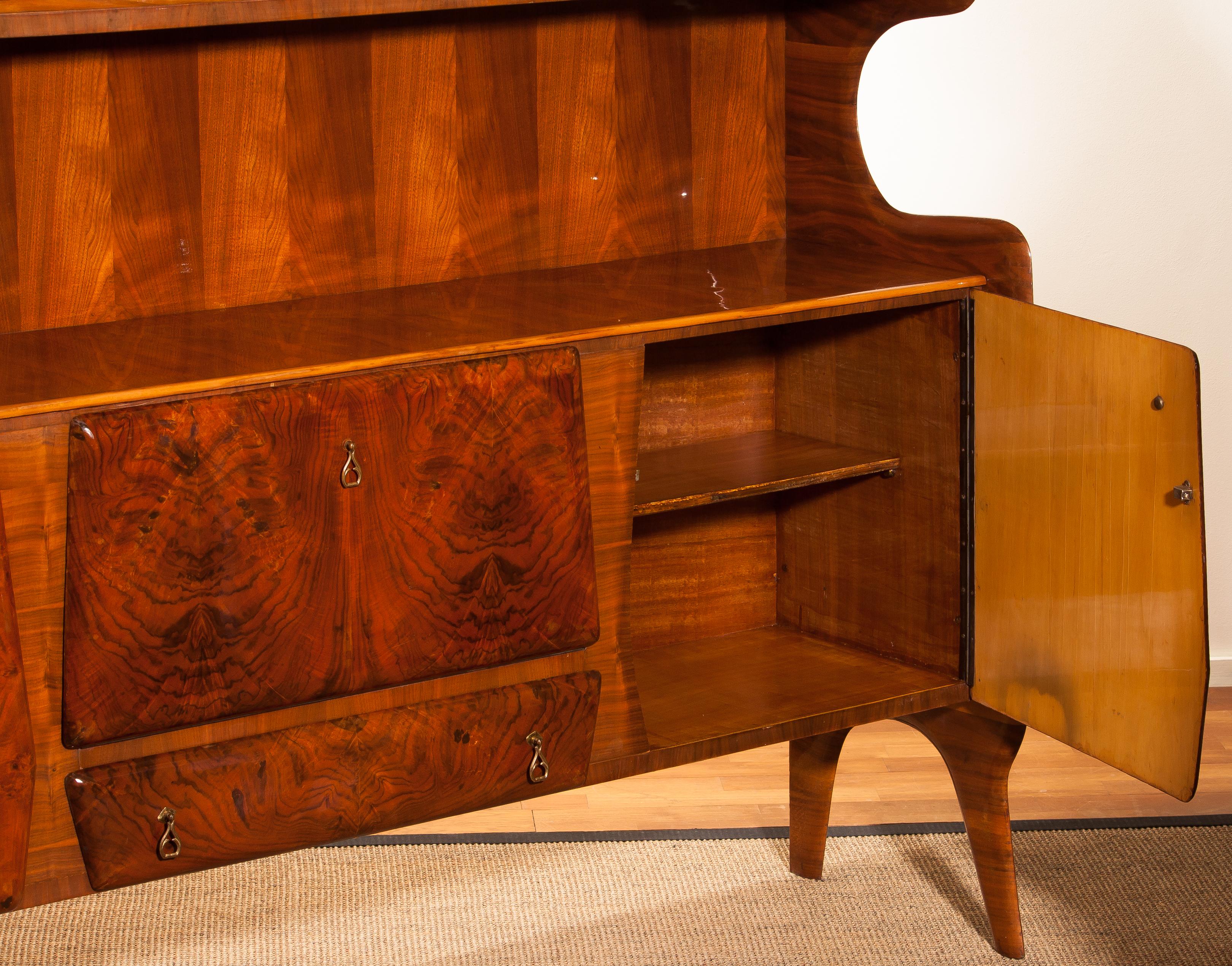 1950s, Buffet Cabinet in Burl Wood and Walnut by Vittorio Dassi, Italy 6