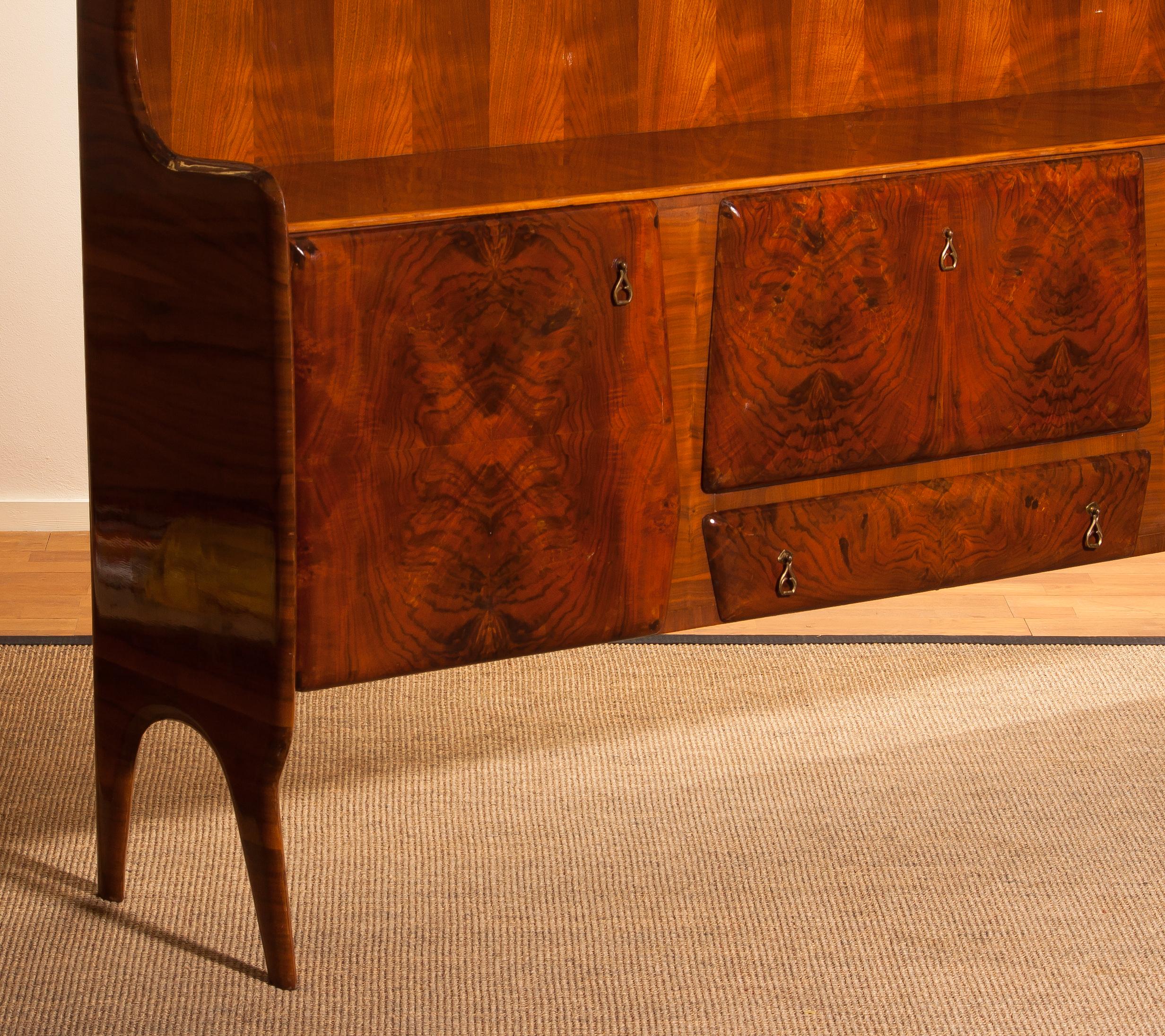 1950s, Buffet Cabinet in Burl Wood and Walnut by Vittorio Dassi, Italy 2