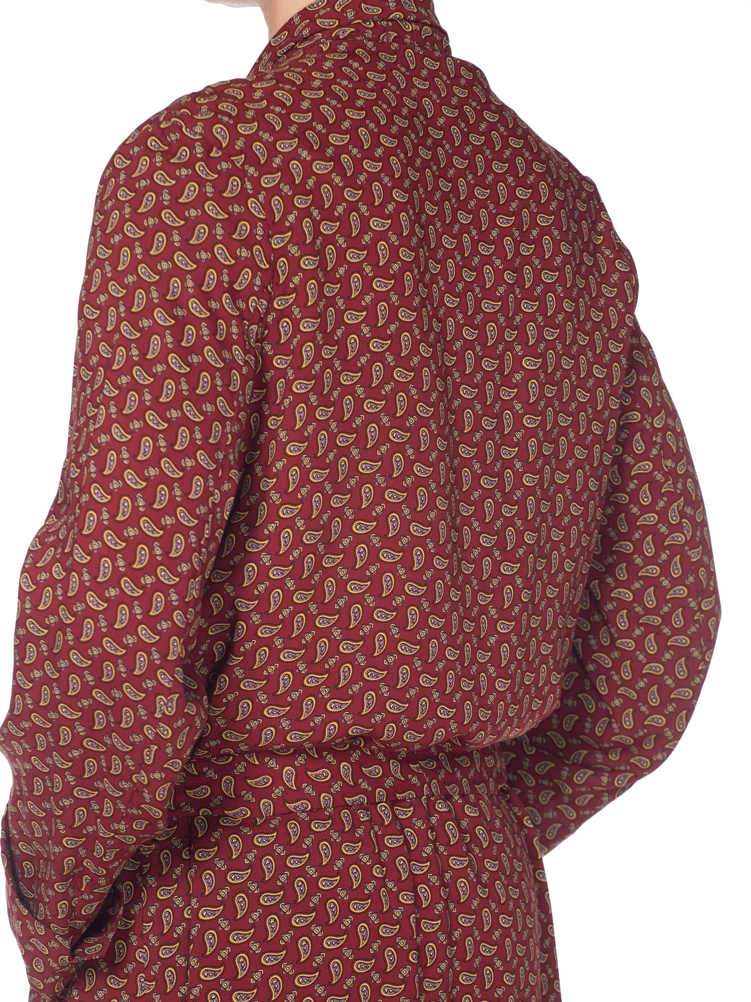1950S Burgundy Paisley Rayon Robe Made In England For Sale 6