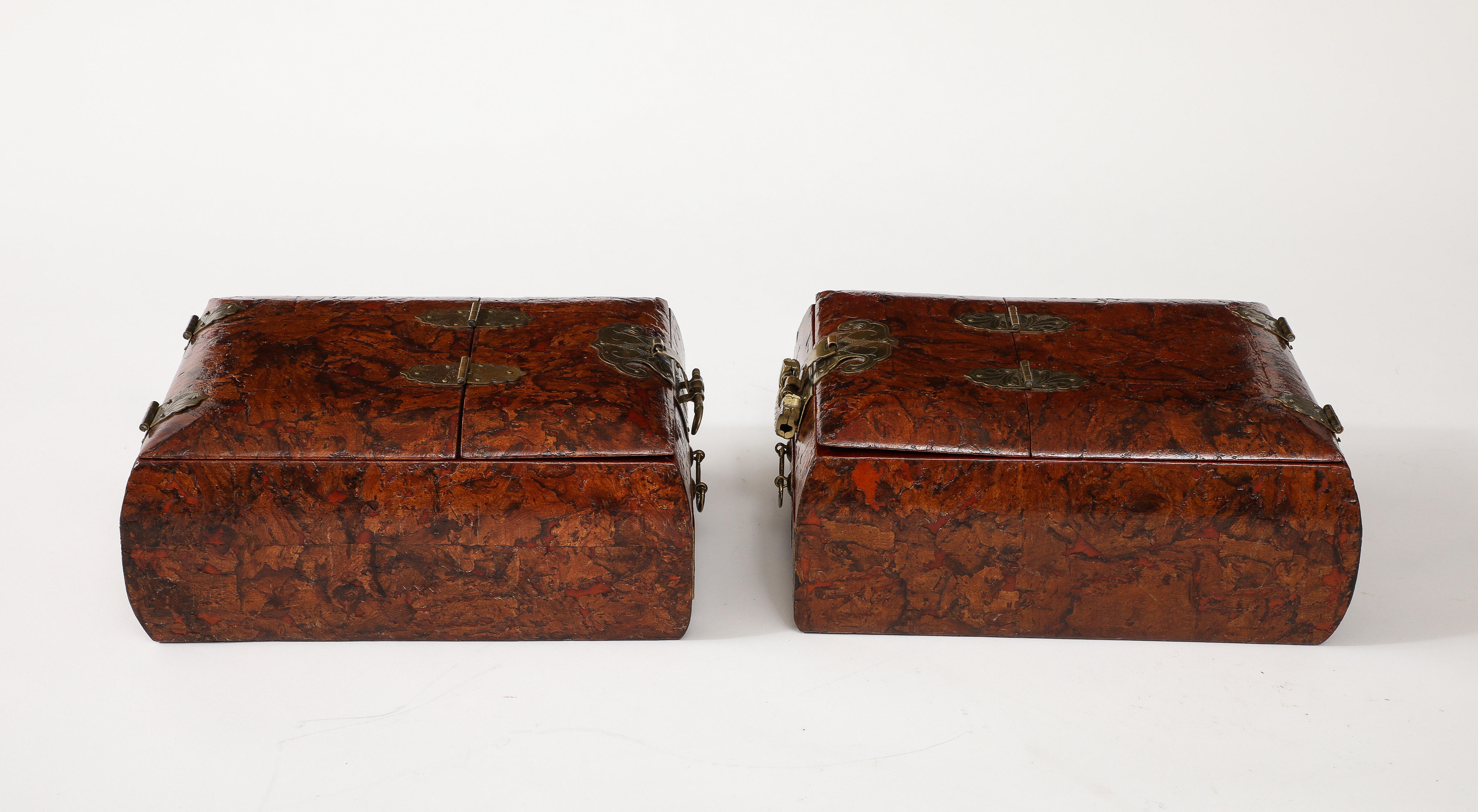 1950's Burl-wood Chinese Jewelry Boxes With Mirror In Good Condition For Sale In New York, NY