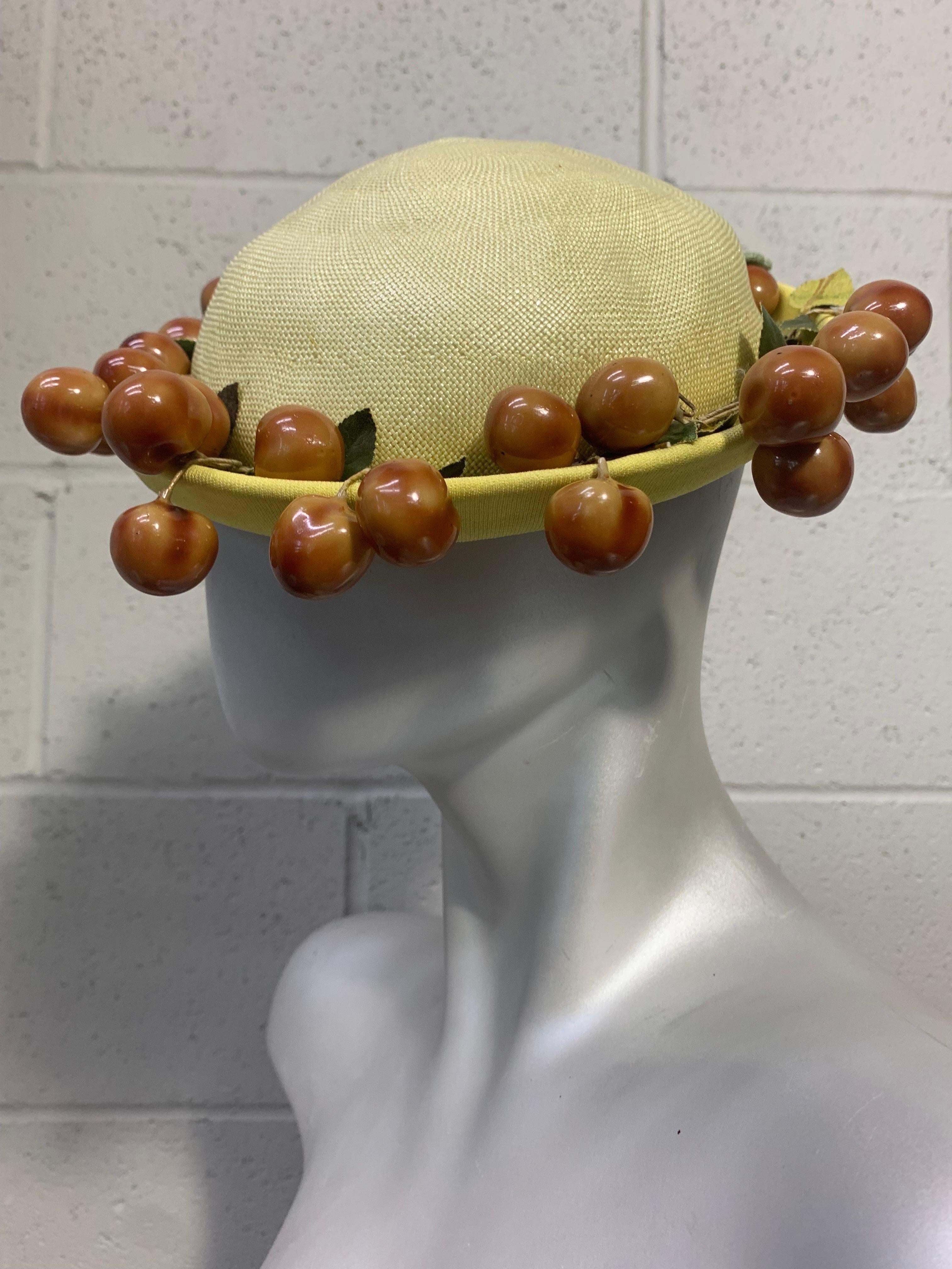 1950s Butter Yellow Breton Straw and Jersey Hat w Whimsical Cherry Garland For Sale 7
