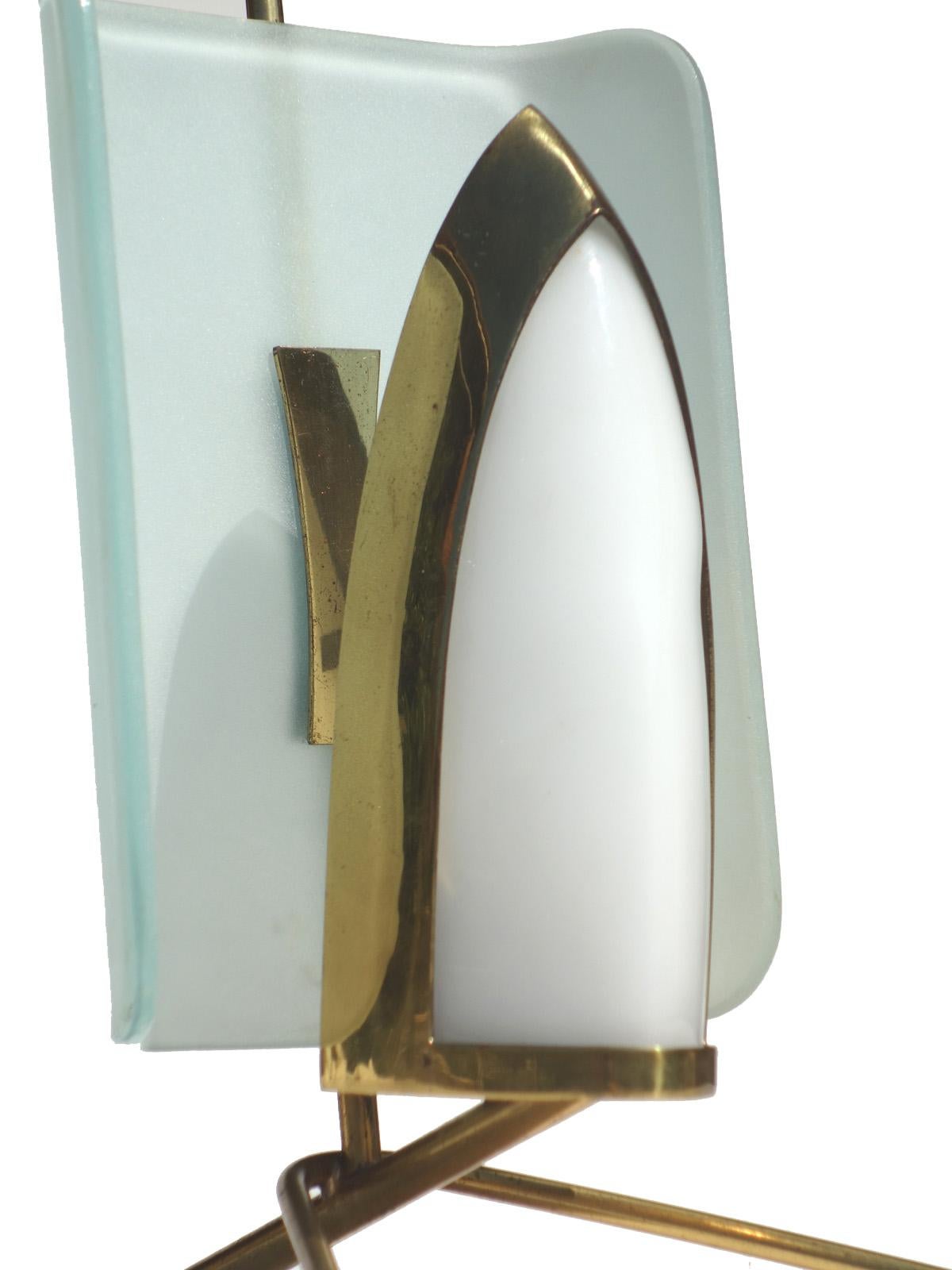 1950s by Arredoluce Italian Design Midcentury Table Lamp In Excellent Condition For Sale In Brescia, IT