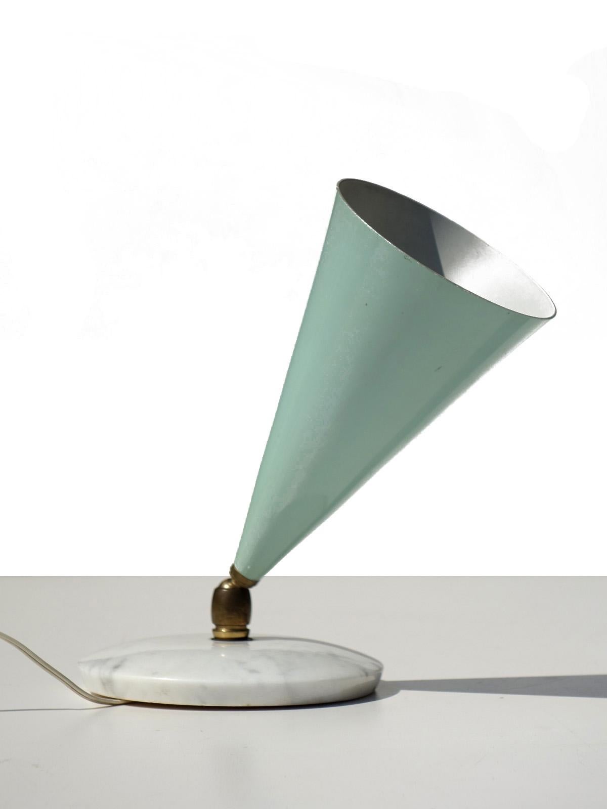 1950s by Arrelocuce Italian Midcentury Design Table Lamp In Excellent Condition For Sale In Brescia, IT