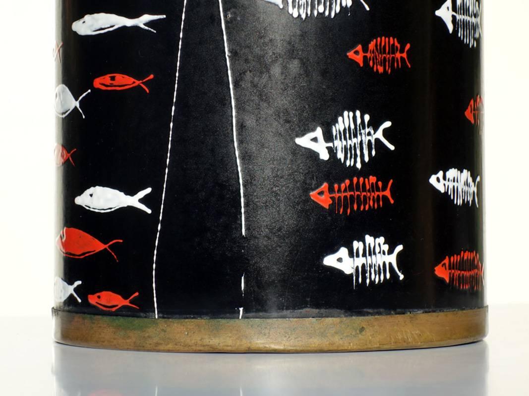1950er Jahre von Siva Mid-Century Italienisches Design Fische Dekor Schirmständer (Emailliert) im Angebot