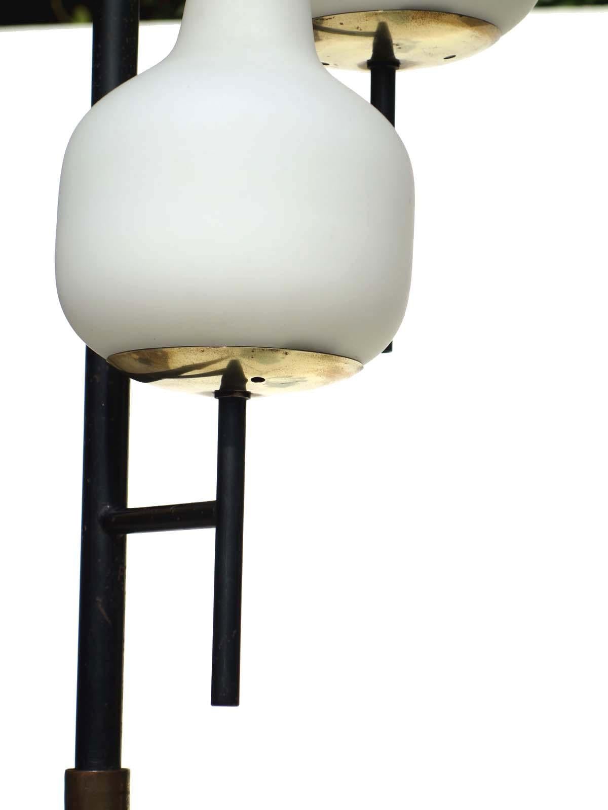 1950s by Stilnovo Italian Midcentury Design Floor Lamp In Excellent Condition For Sale In Brescia, IT