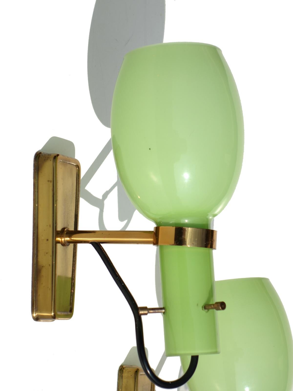 Mid-Century Modern Paire de Lampes Murales Italiennes Style Milieu du Siècle des Années 1950 par Stilnovo en vente
