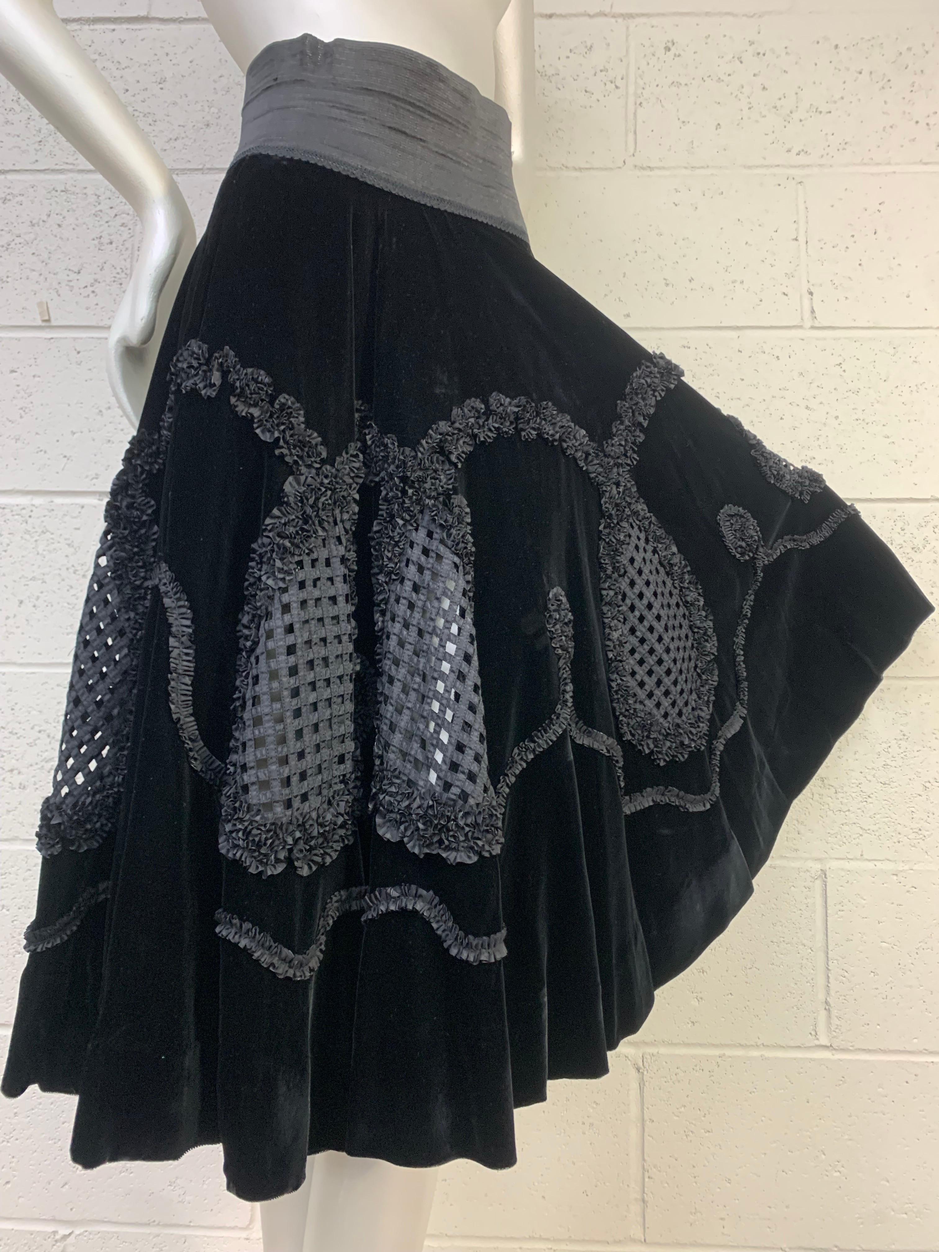 1950s Cadillac Black Silk Velvet Circle Skirt w Wide Waistband & Lattice Design For Sale 5